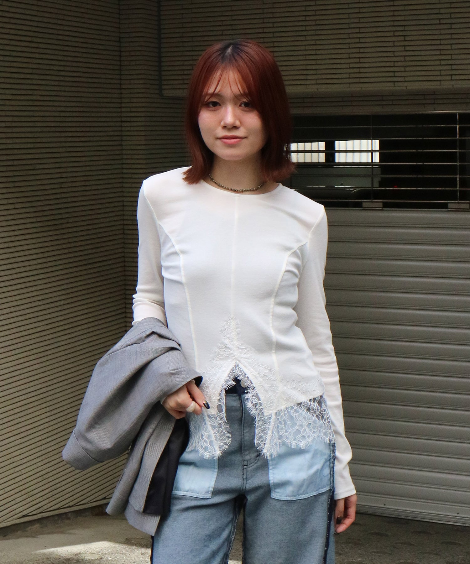 レースヘムスリットカットプルオーバー