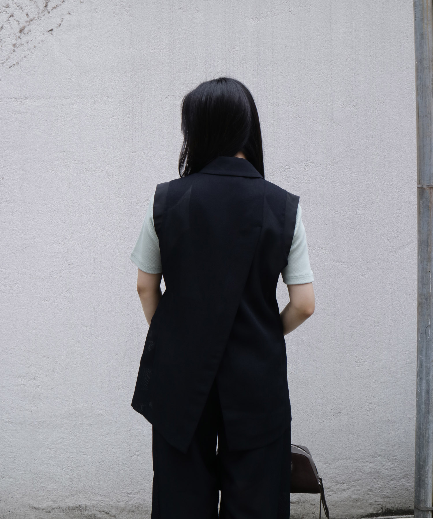 ショルダーポイントメッシュジレ