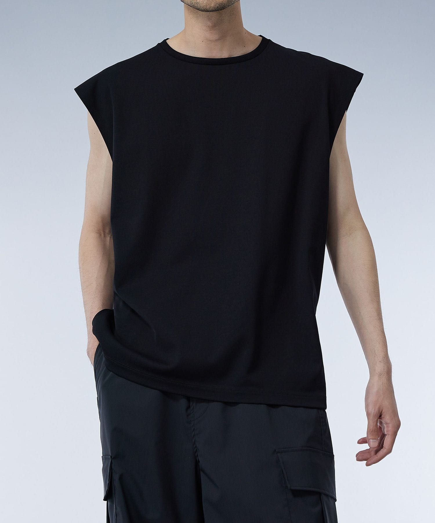 テクノラマノースリーブTシャツ
