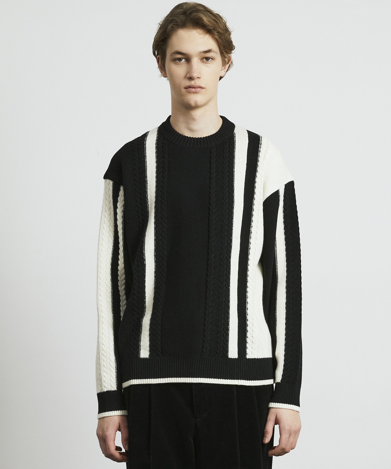 ケーブルインターシャ バイカラーニット