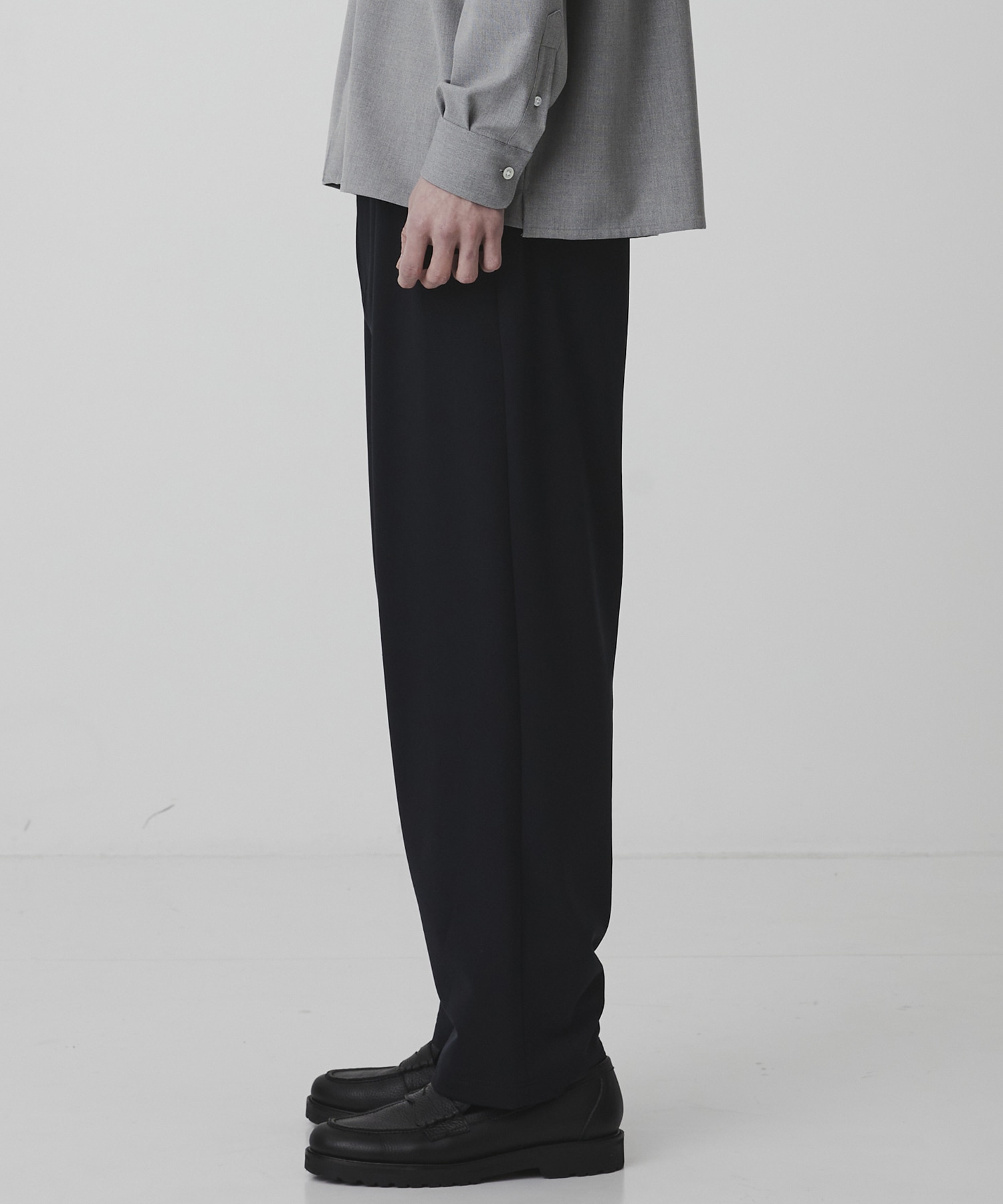 アウトラスト ストレートイージーパンツ