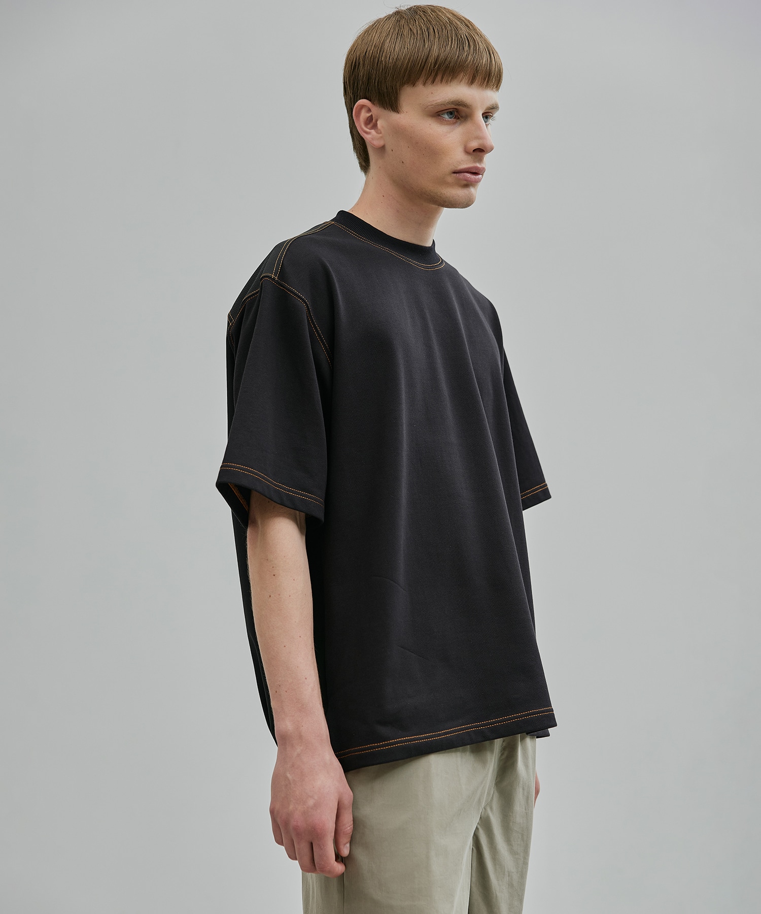 コントラストステッチドッキングTシャツ