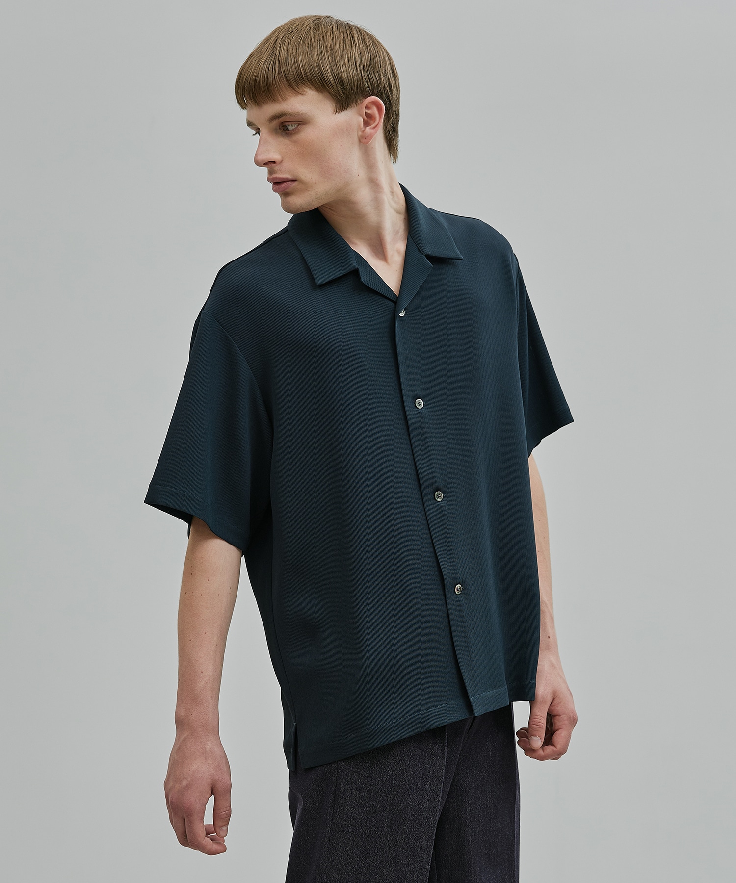 COLD DRY PLEATS オープンカラーシャツ