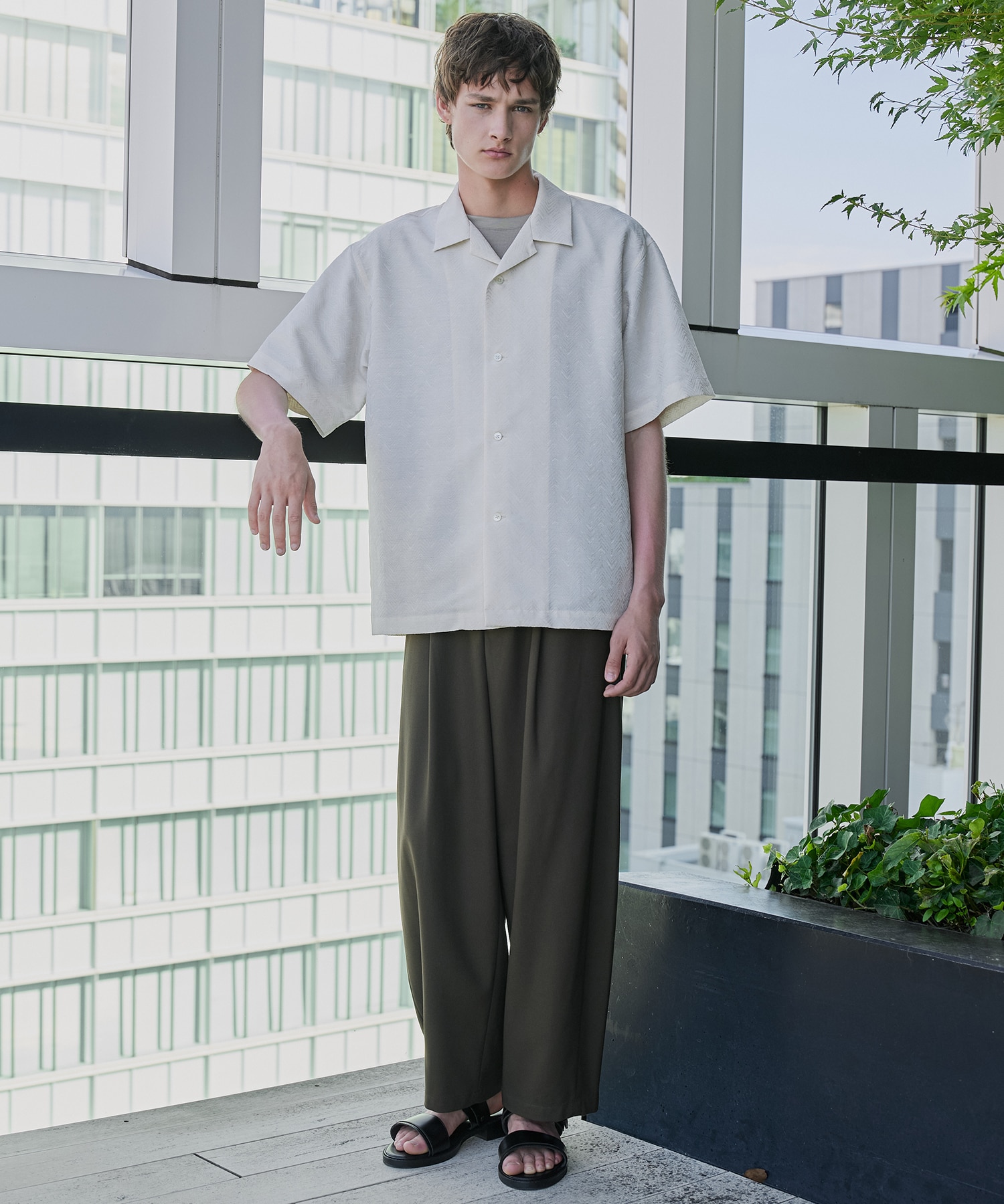 〈新発売〉ヘリンボーンジャガードシャツ S/S