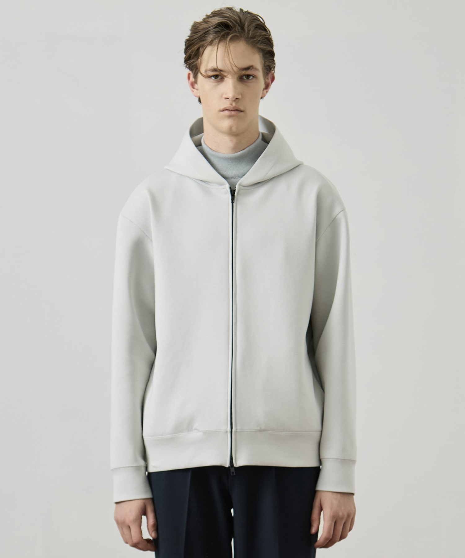 COMPACT AIR ダンボールZIPパーカー