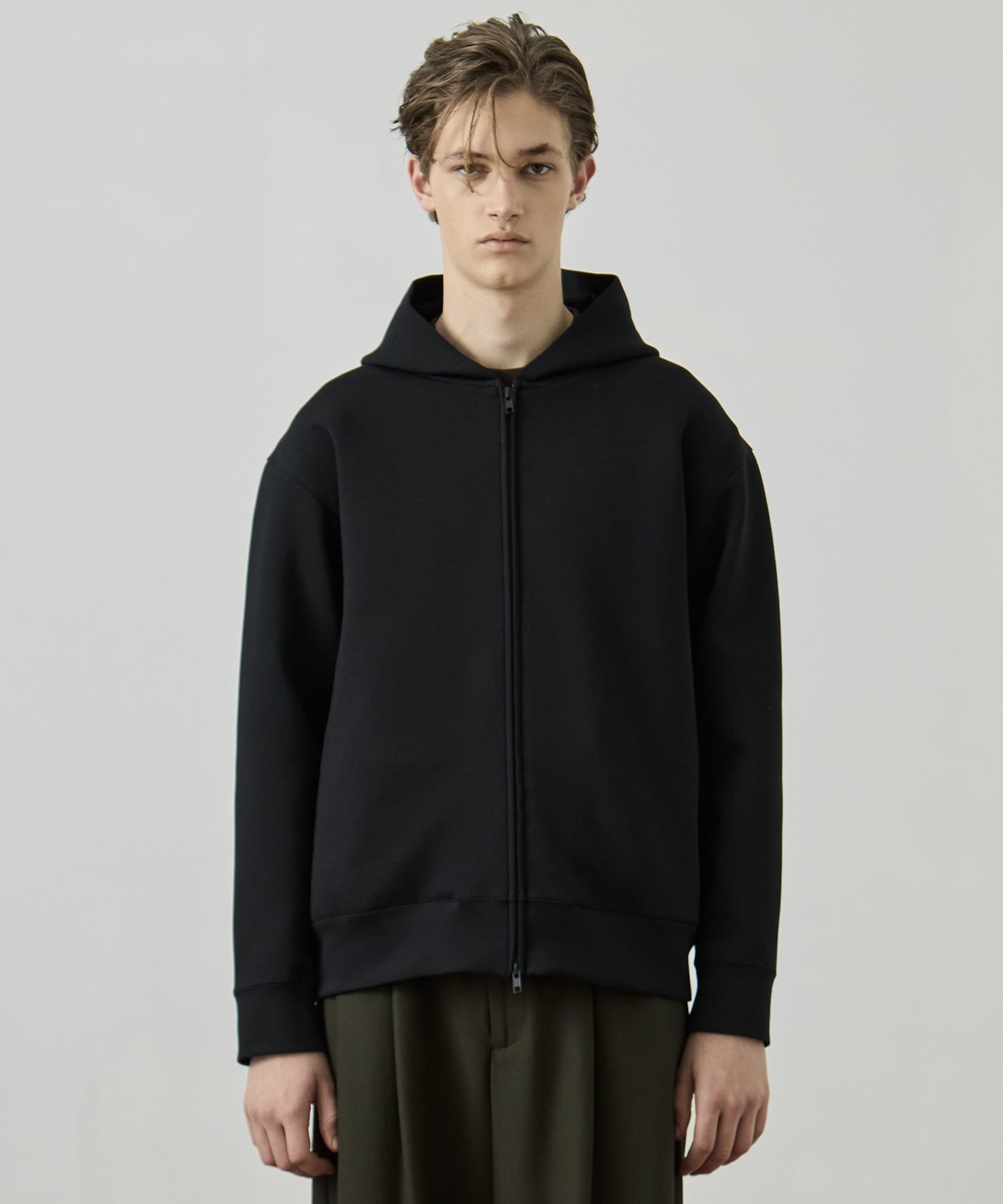 COMPACT AIR ダンボールZIPパーカー