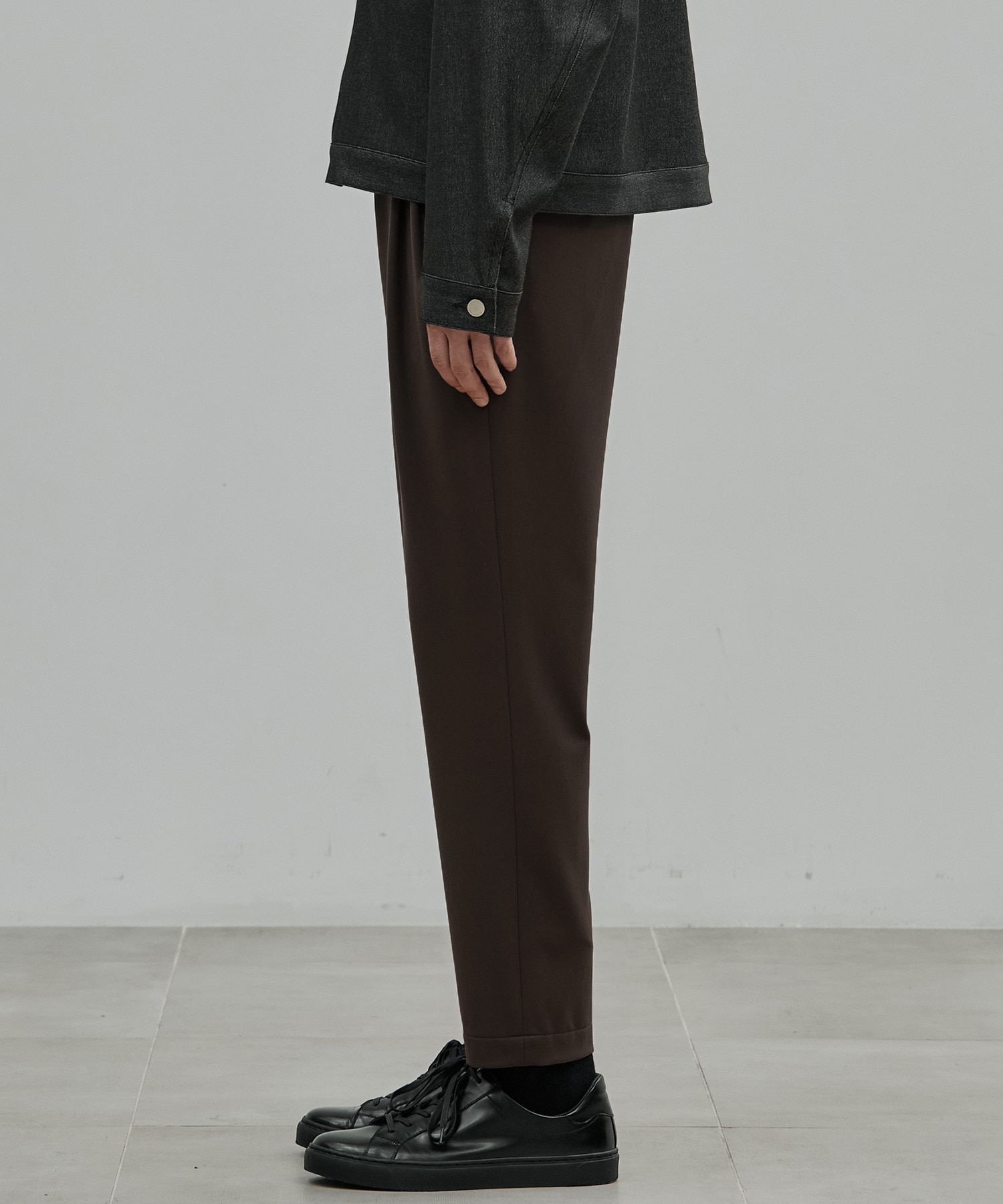 〈新色〉アウトラスト 2タックスラックス