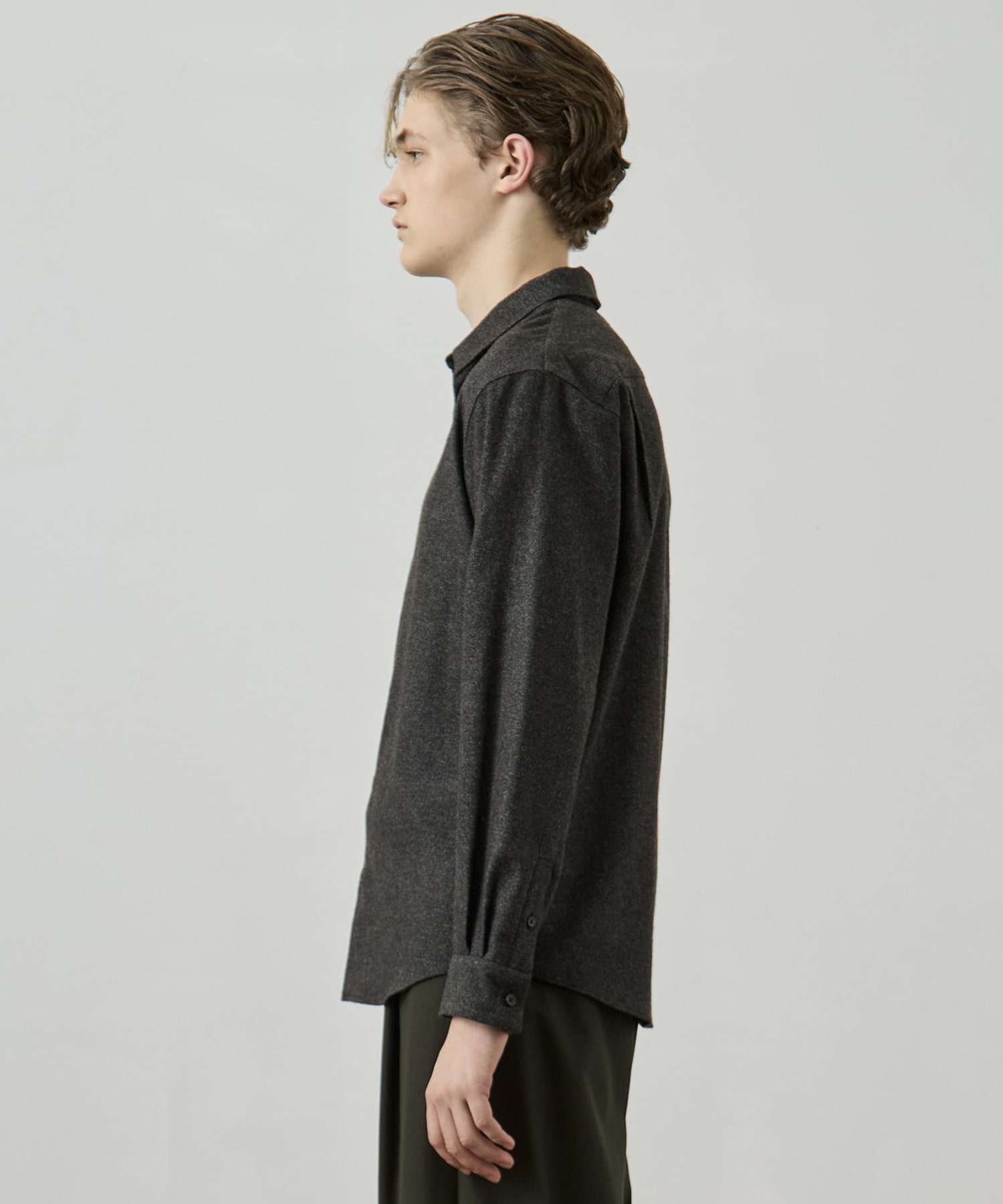 SOFT TWEED レギュラーカラーシャツ