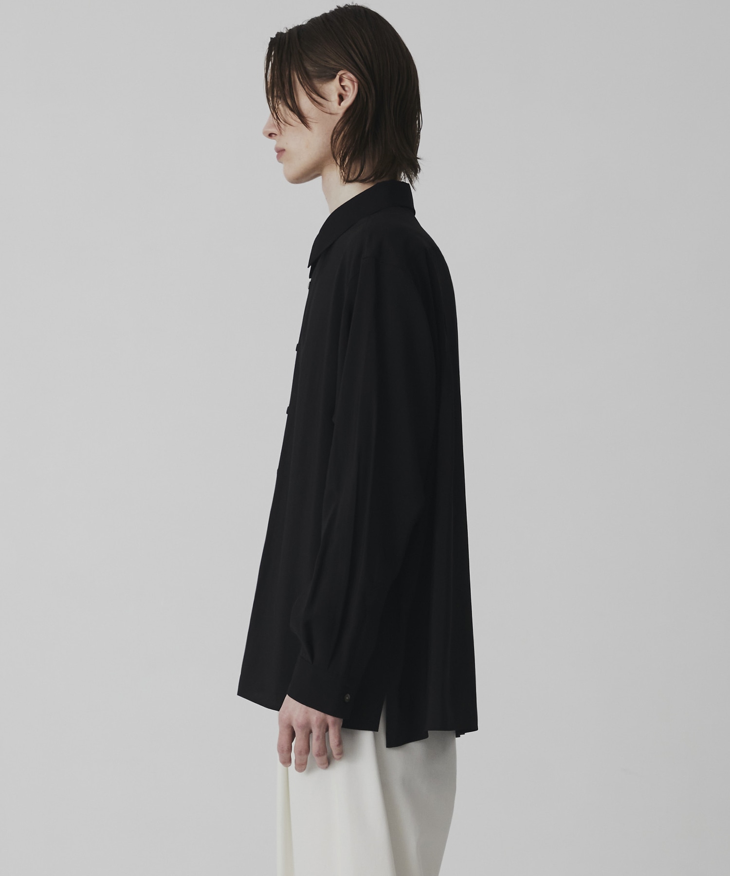 〈WEB限定〉フィブリルレーヨン リラックスシャツ