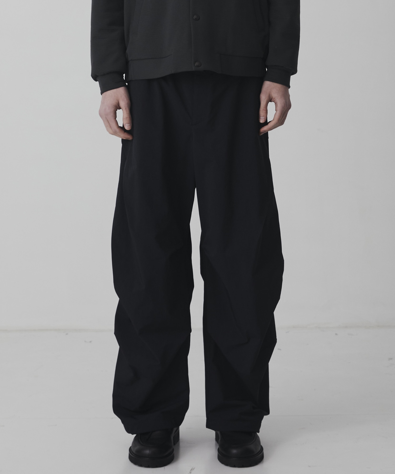 〈2026SS〉LIGHT DOLPHIN ワイドパラシュートパンツ