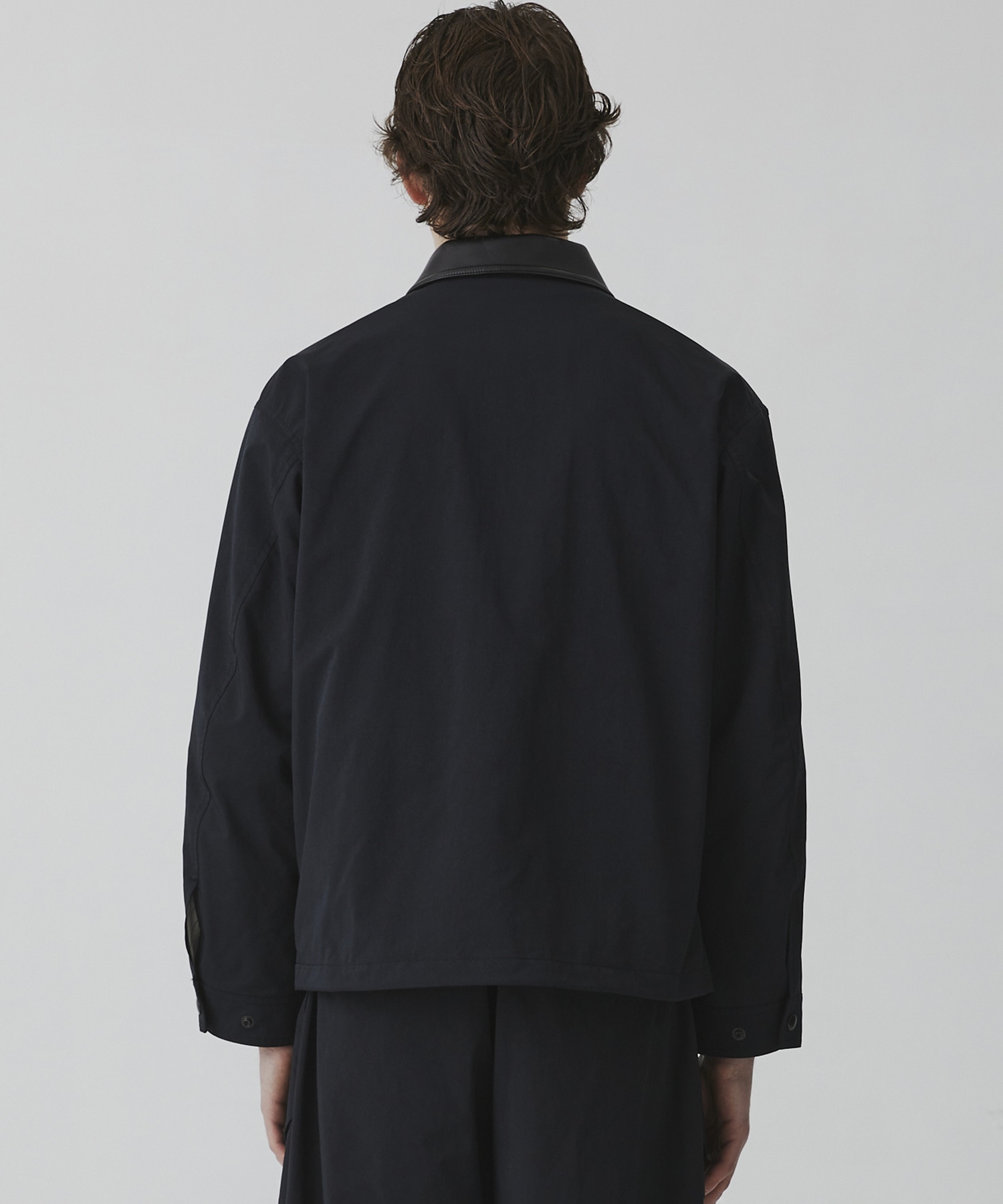 〈数量限定〉LIGHT DOLPHIN ジップブルゾン