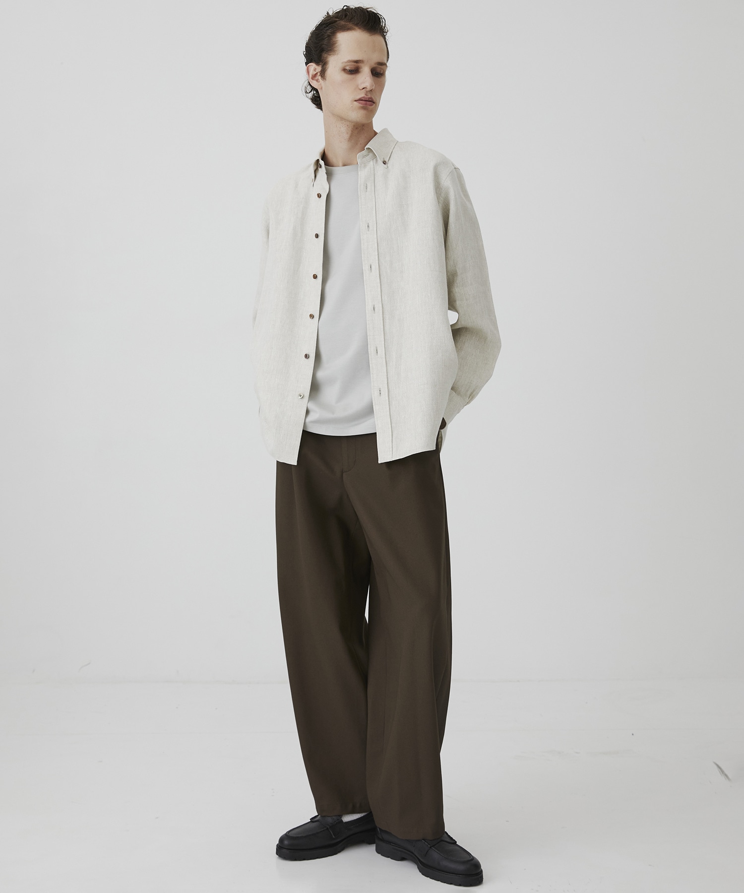 〈再入荷なし〉LINEN AMUNDSEN B.D SHIRT