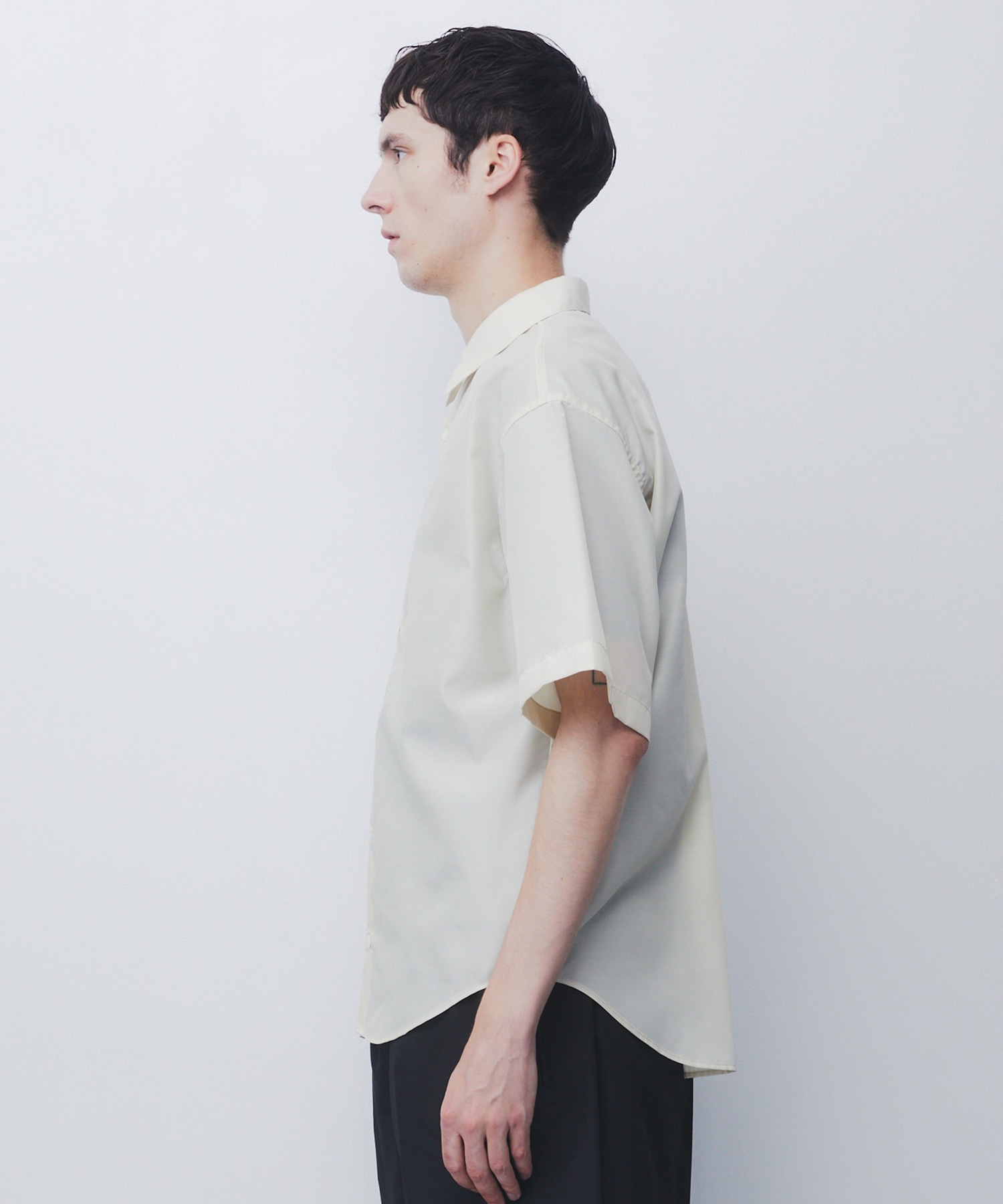 DRY SILK TAFFETA BACK PLEATS SHIRT