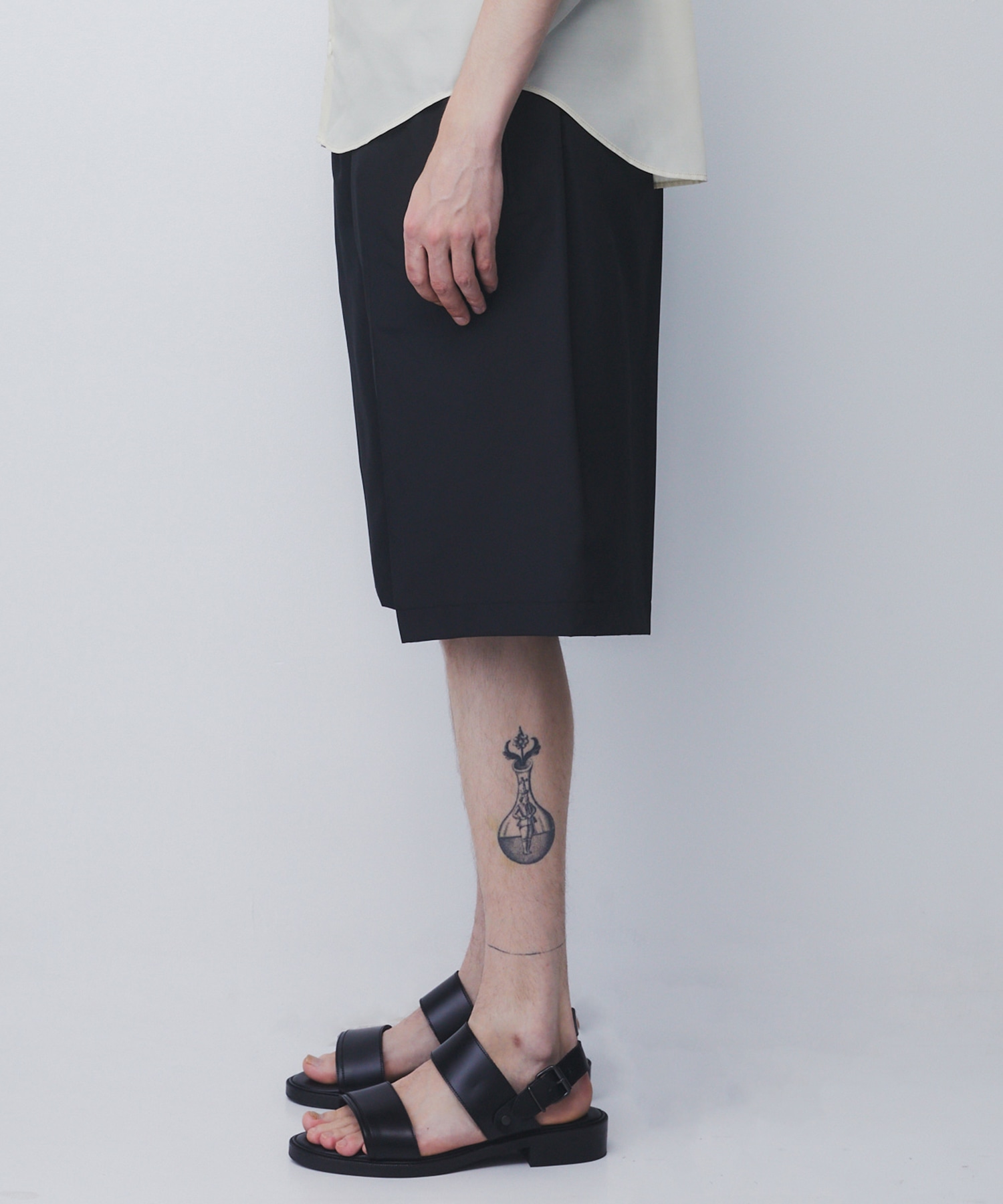 DRY SILK TAFFETA SEAMLESS SHORTS