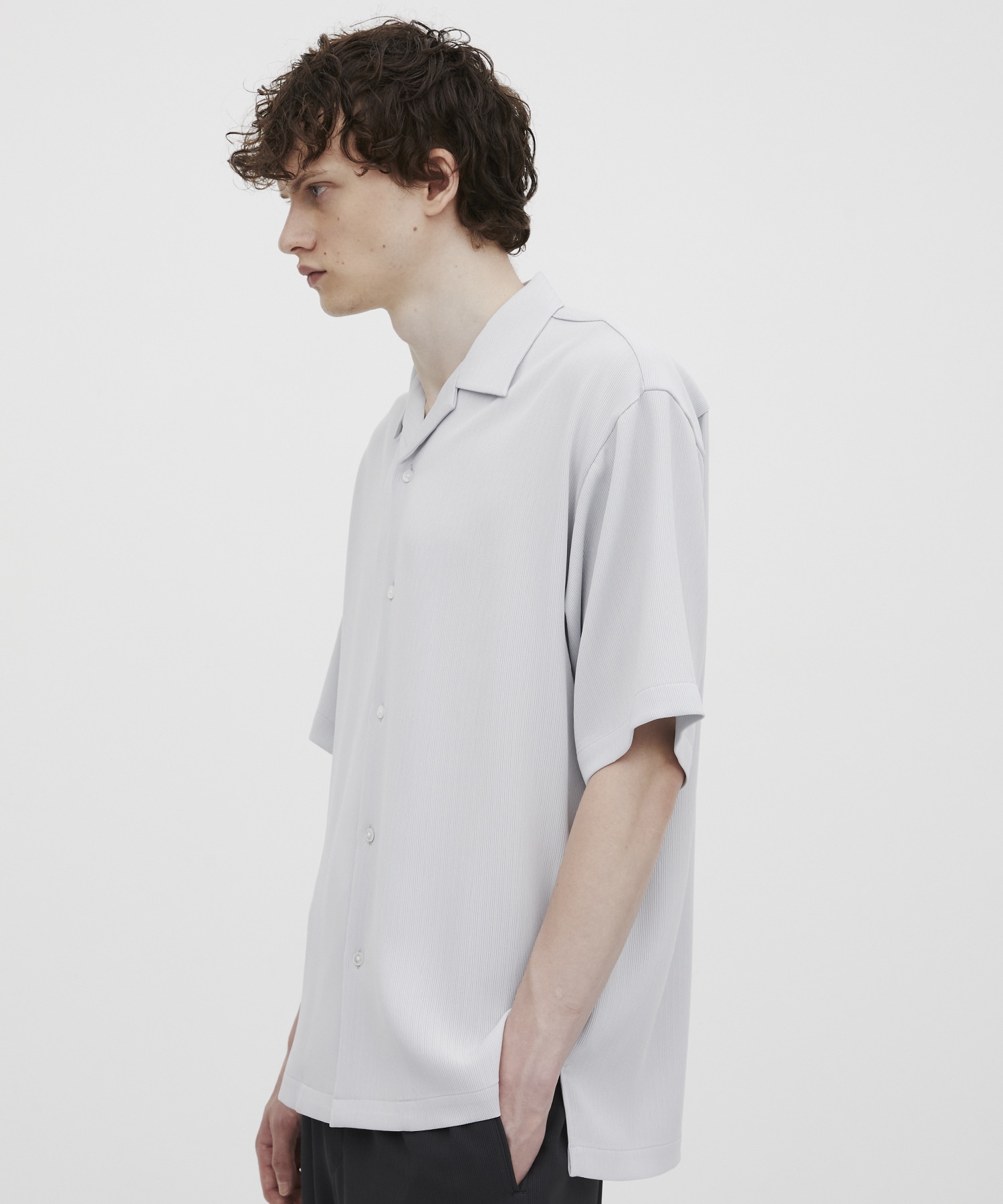 COLD DRY PLEATS オープンカラーシャツ