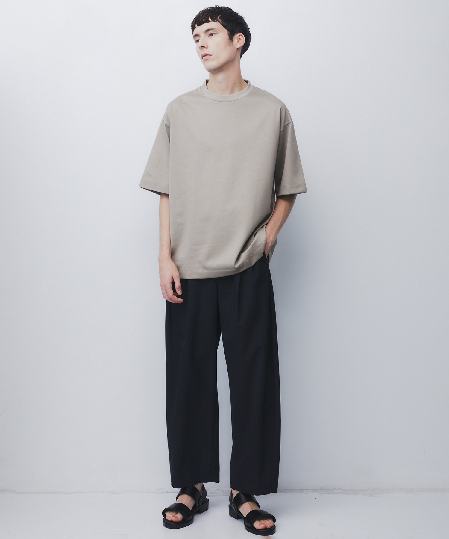 〈WEB限定|先行販売〉AIR WOOL ストライプバレルスラックス