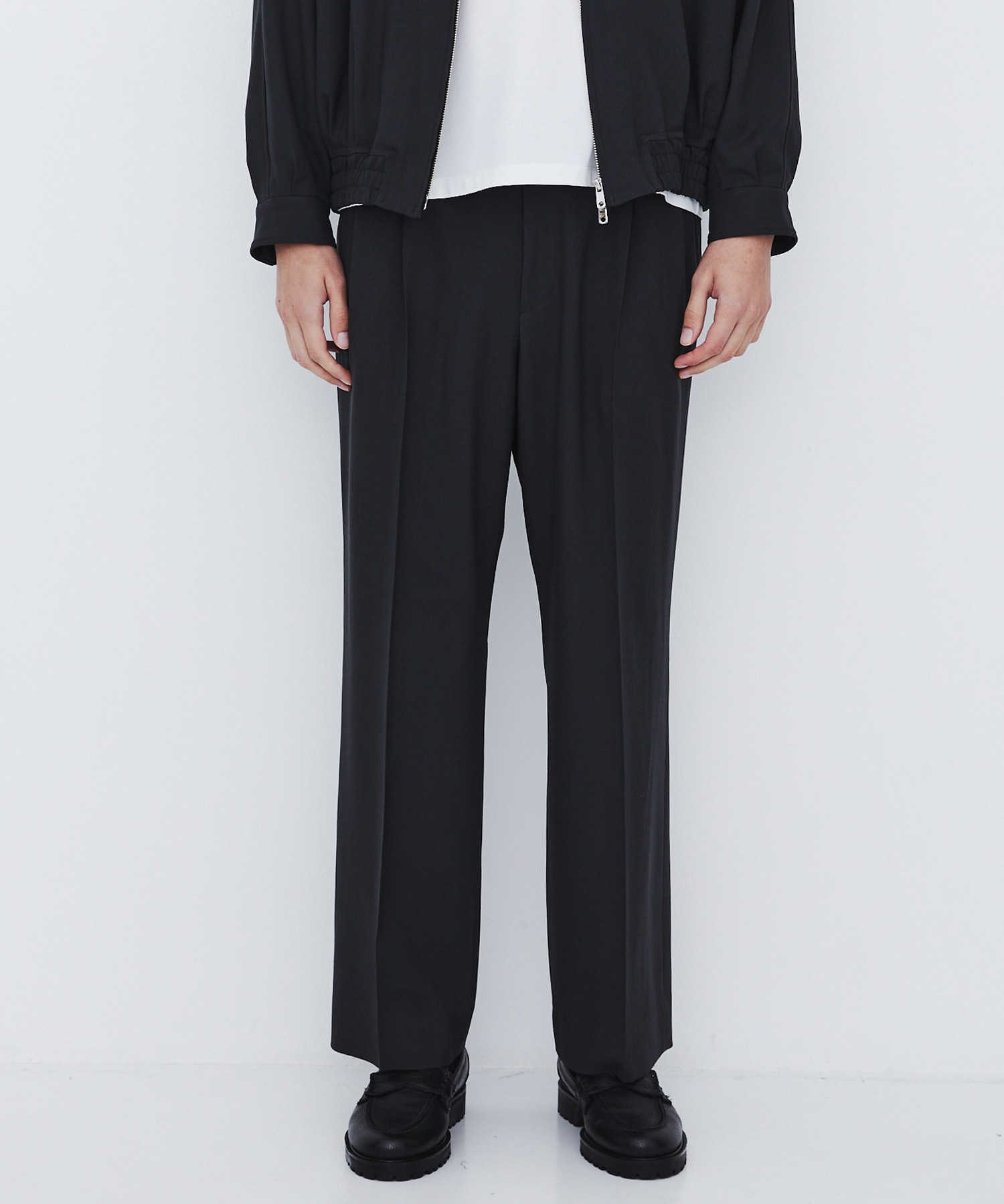 〈数量限定〉Super120s WOOL SERGE 2TUCK PANTS