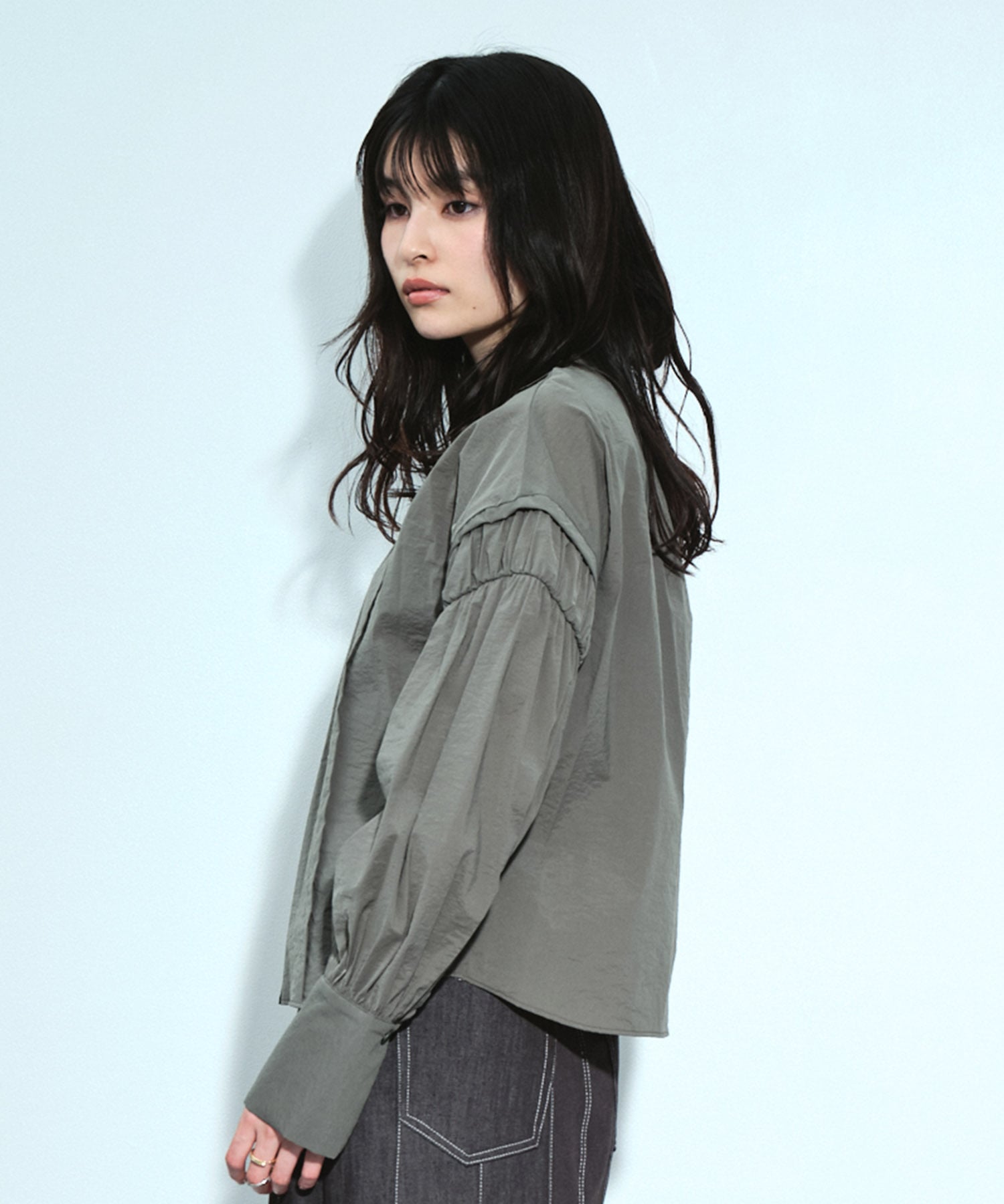 〈残りわずか〉ボリュームスリーブギャザーブラウス