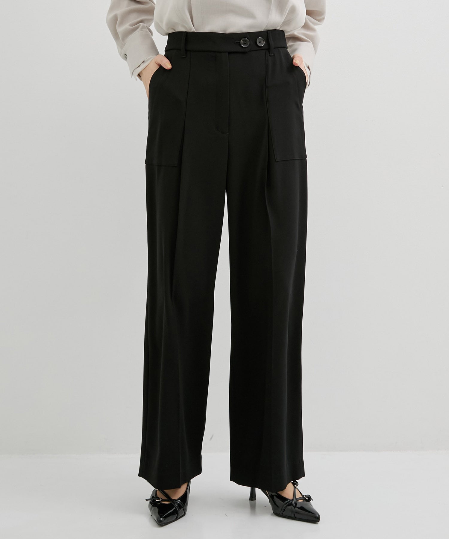 バックサテンベイカーパンツ