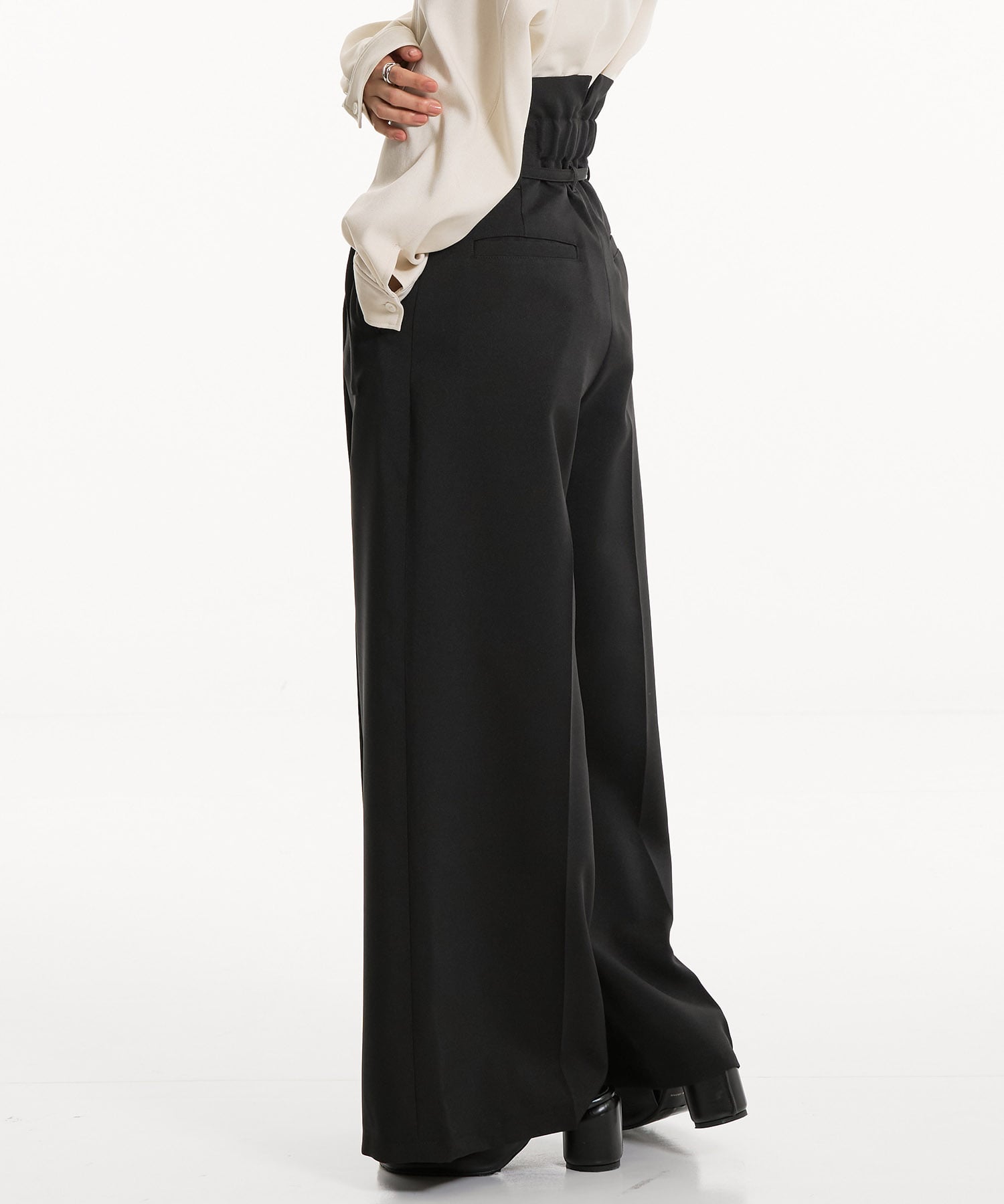 HAKAMAベルトワイドパンツ