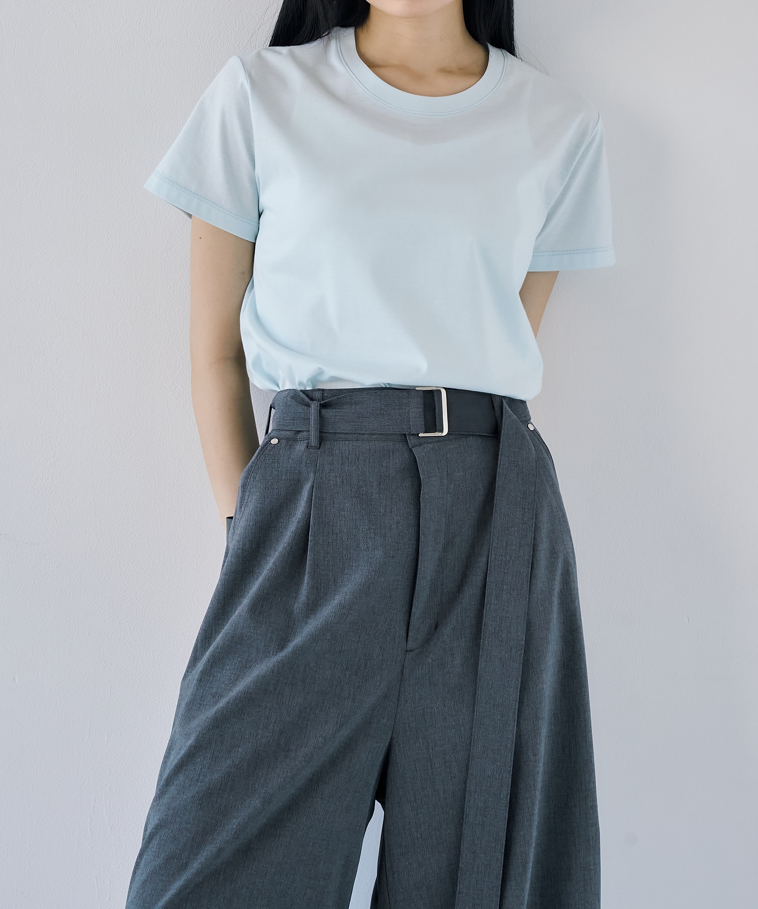 スリーククルーTEE