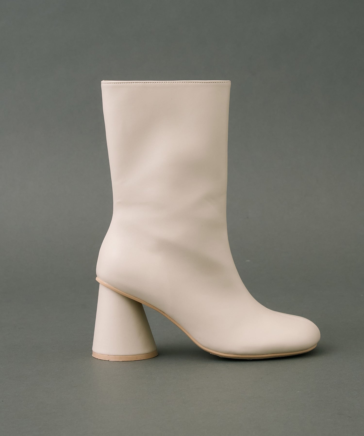 Cone Heel Round Boots