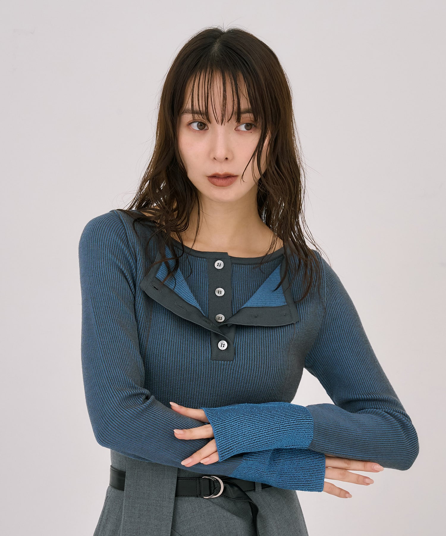 Wカラーレイヤーニット