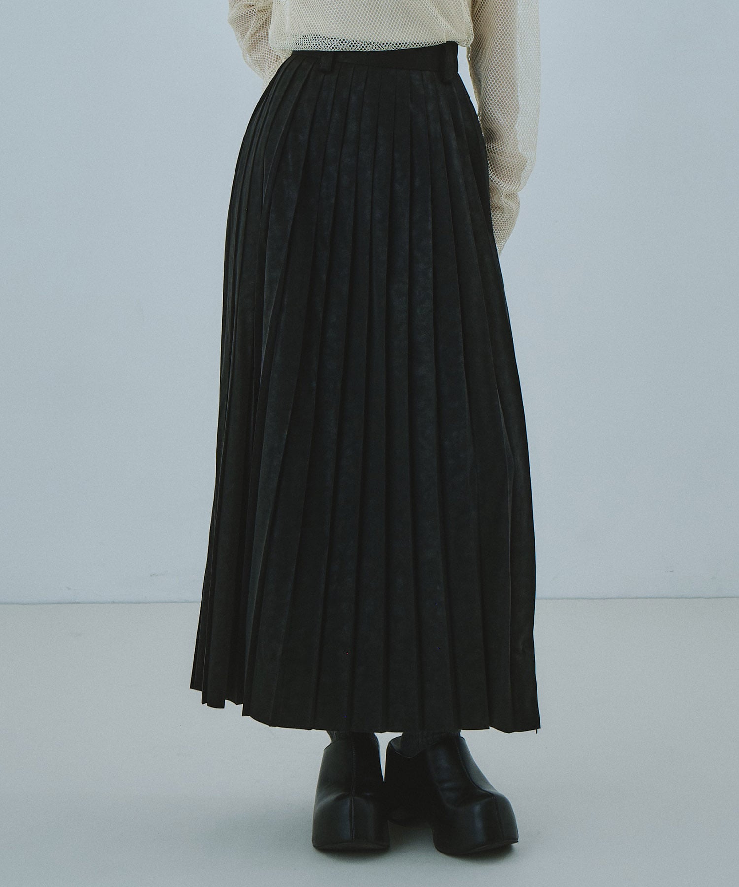 Soft Leather Pleated SK