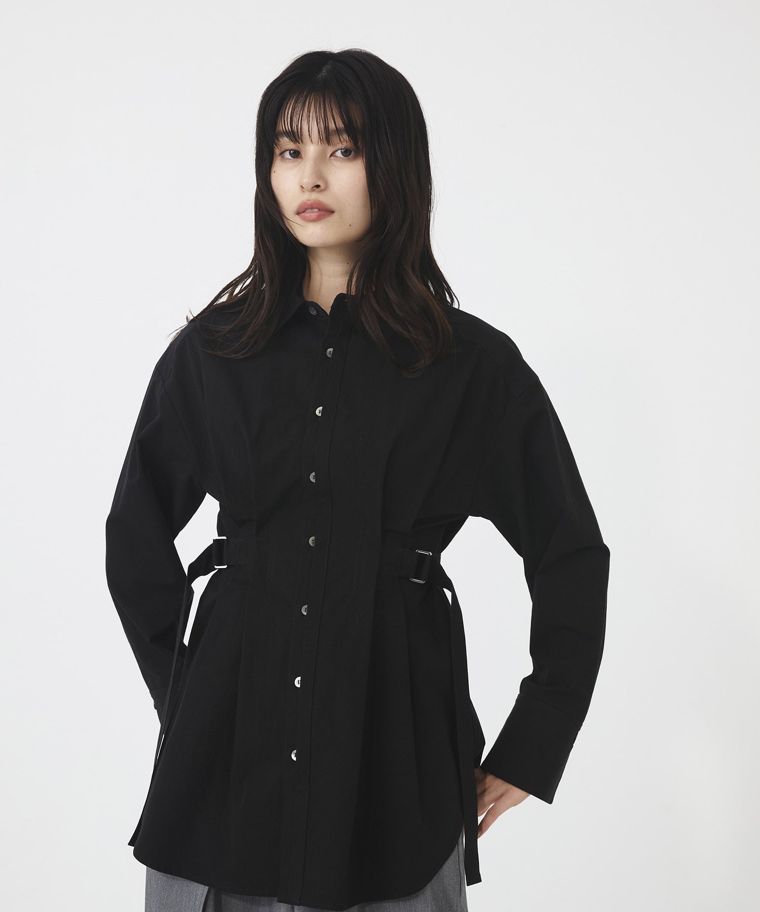 タックゴムシェイプベルトシャツ