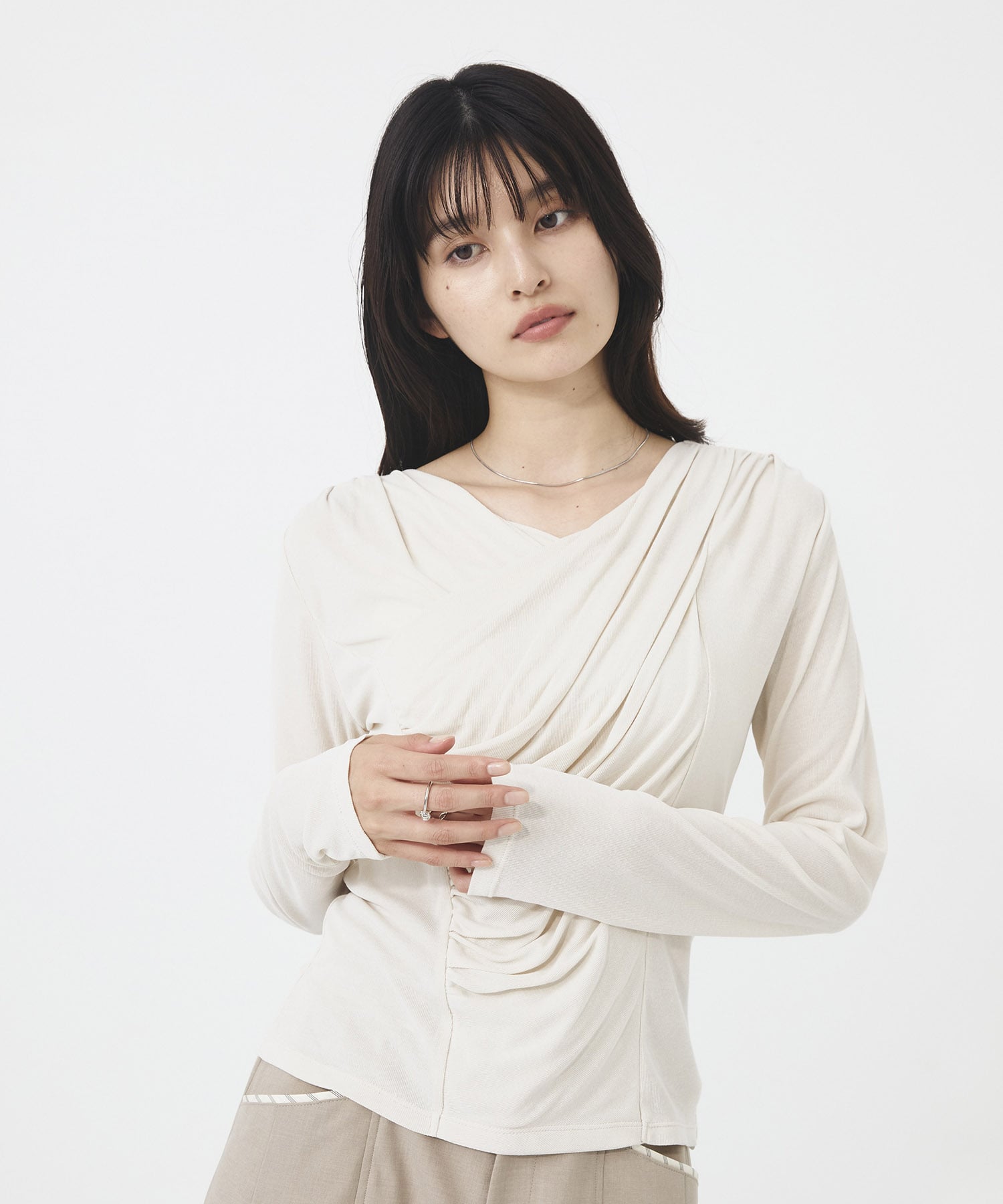 アシメドレープトップス