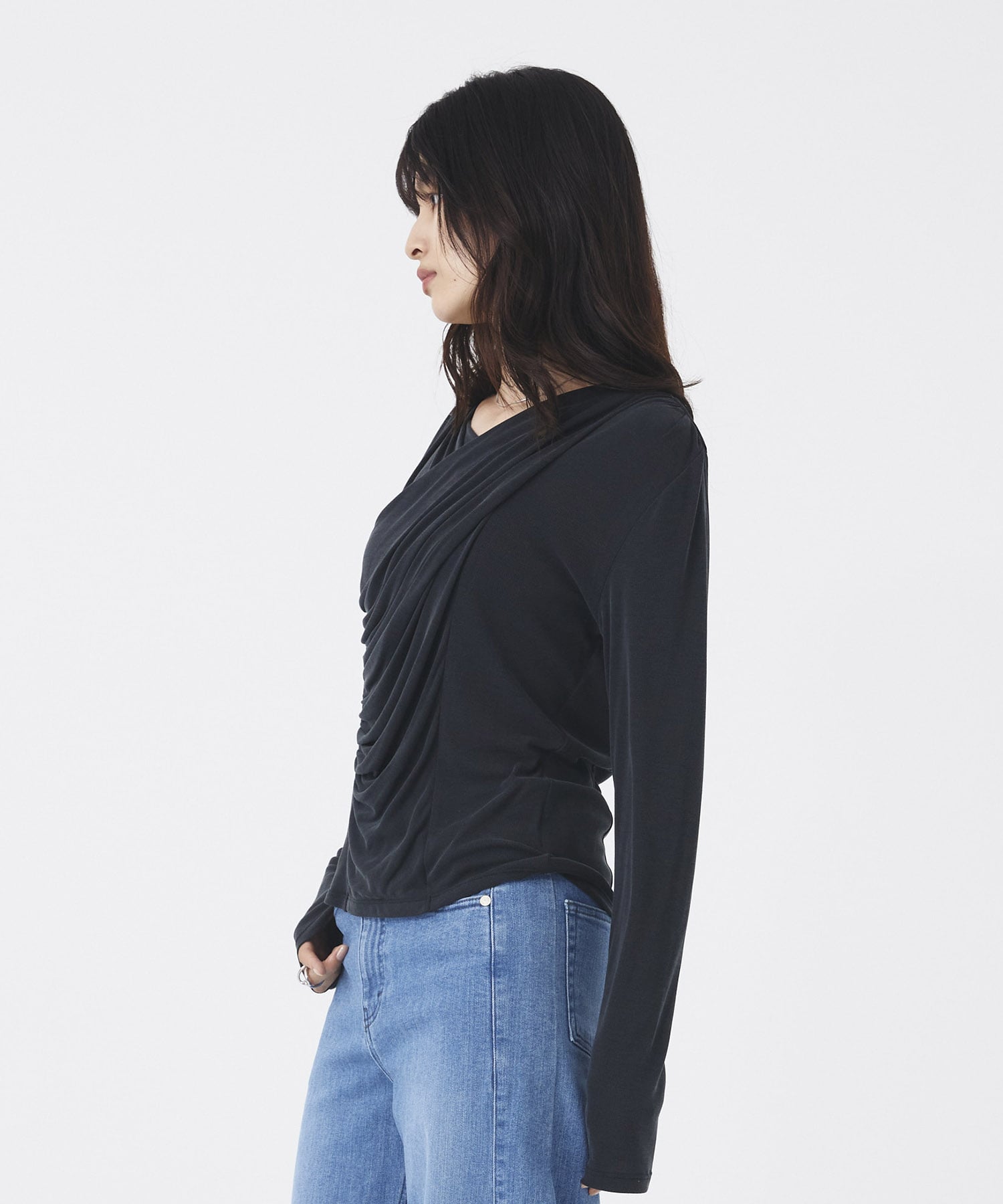 アシメドレープトップス