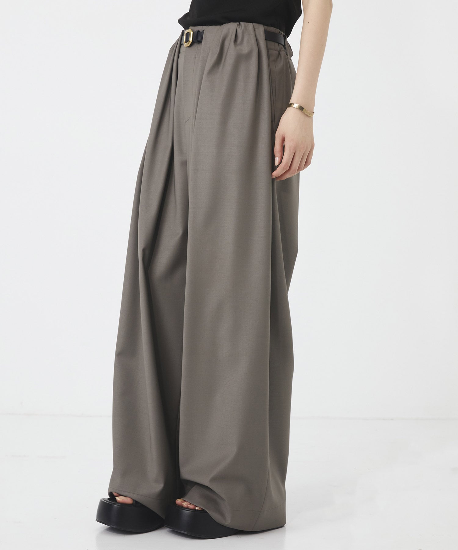 【新色】Super120s Wool Relax Trousers