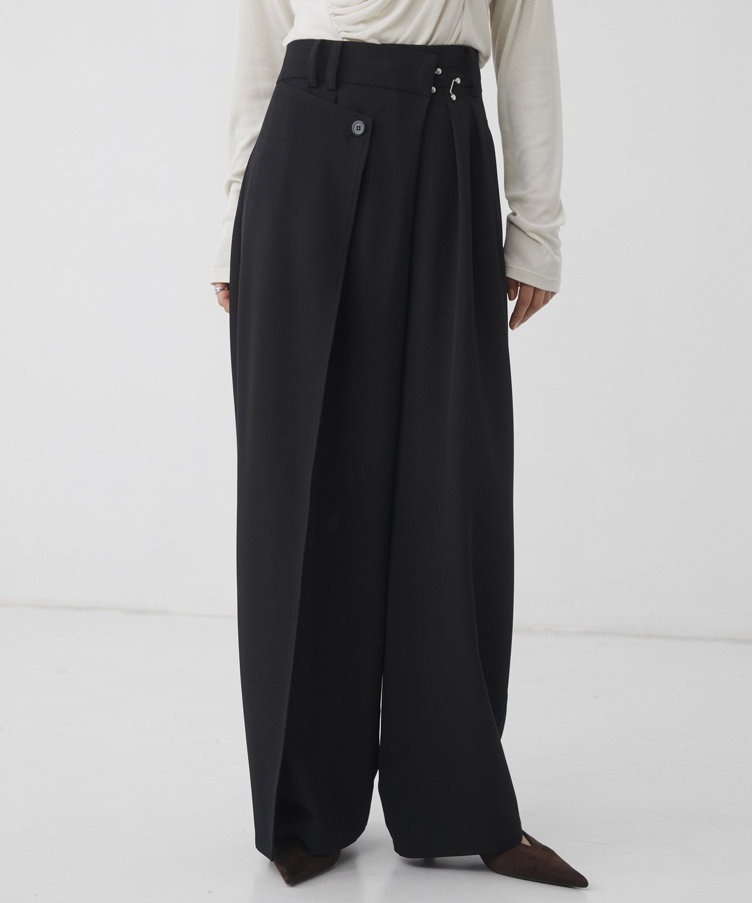 アシメタックホックワイドパンツ