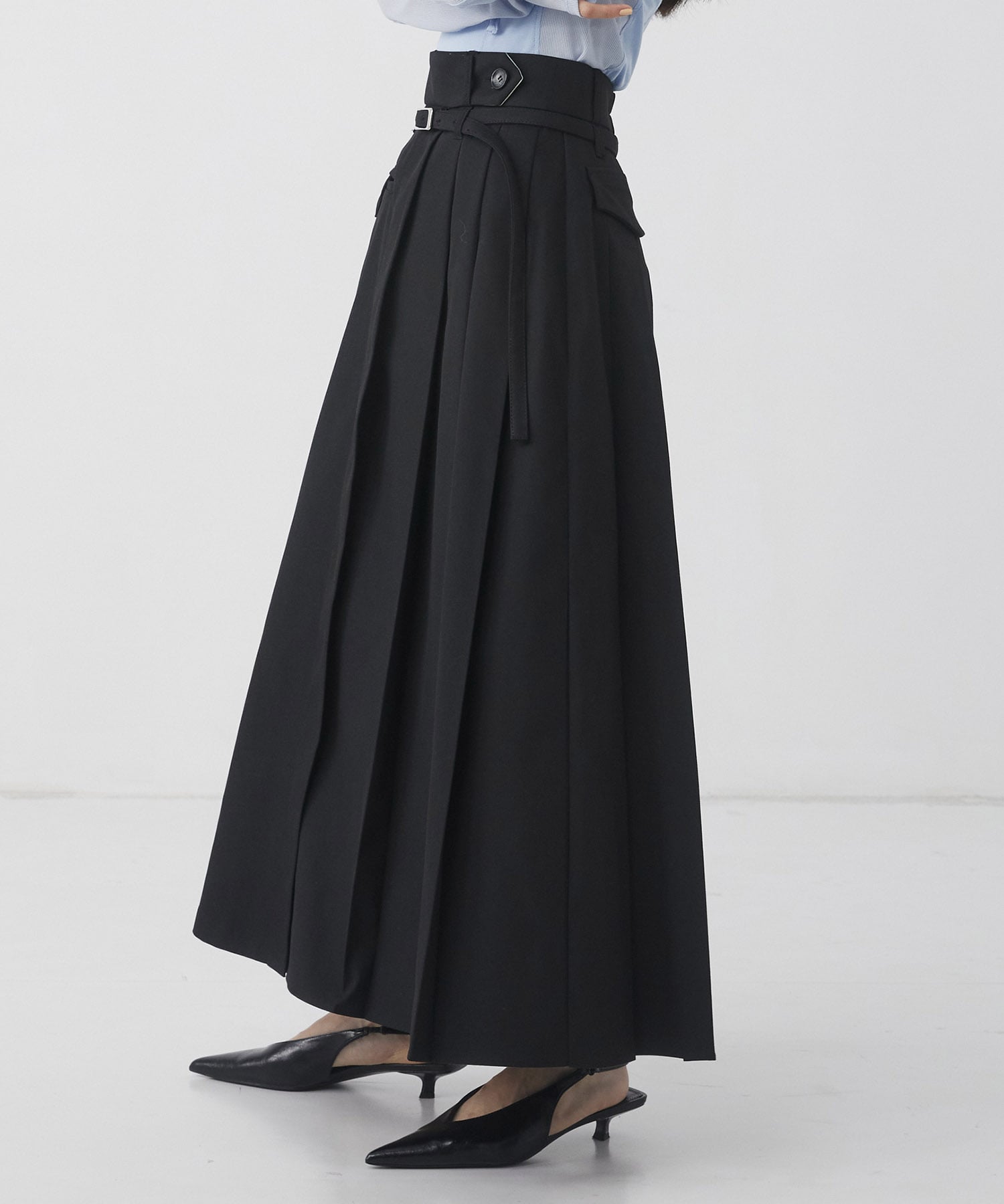 アシンメトリータックプリーツスカート
