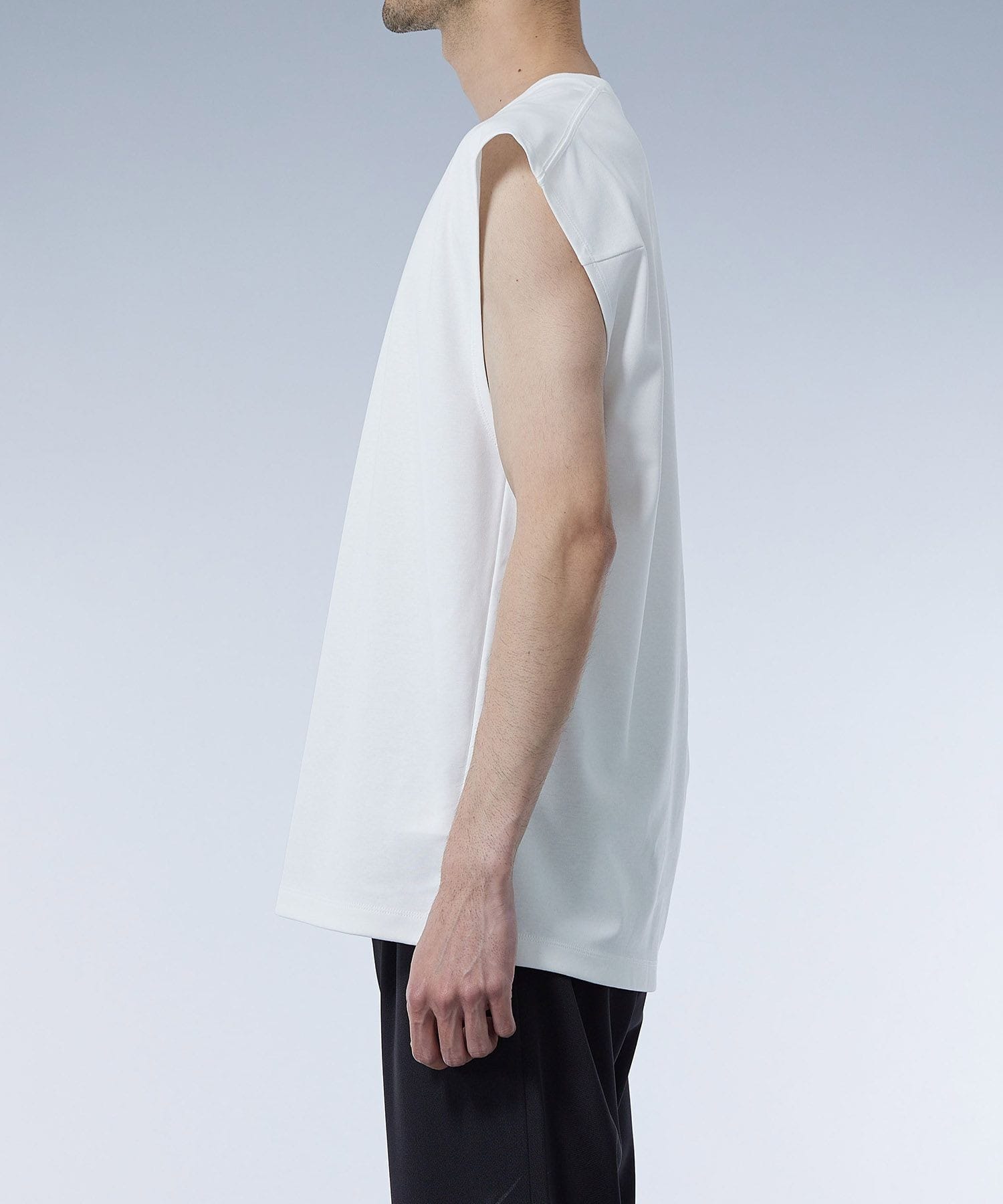 テクノラマノースリーブTシャツ