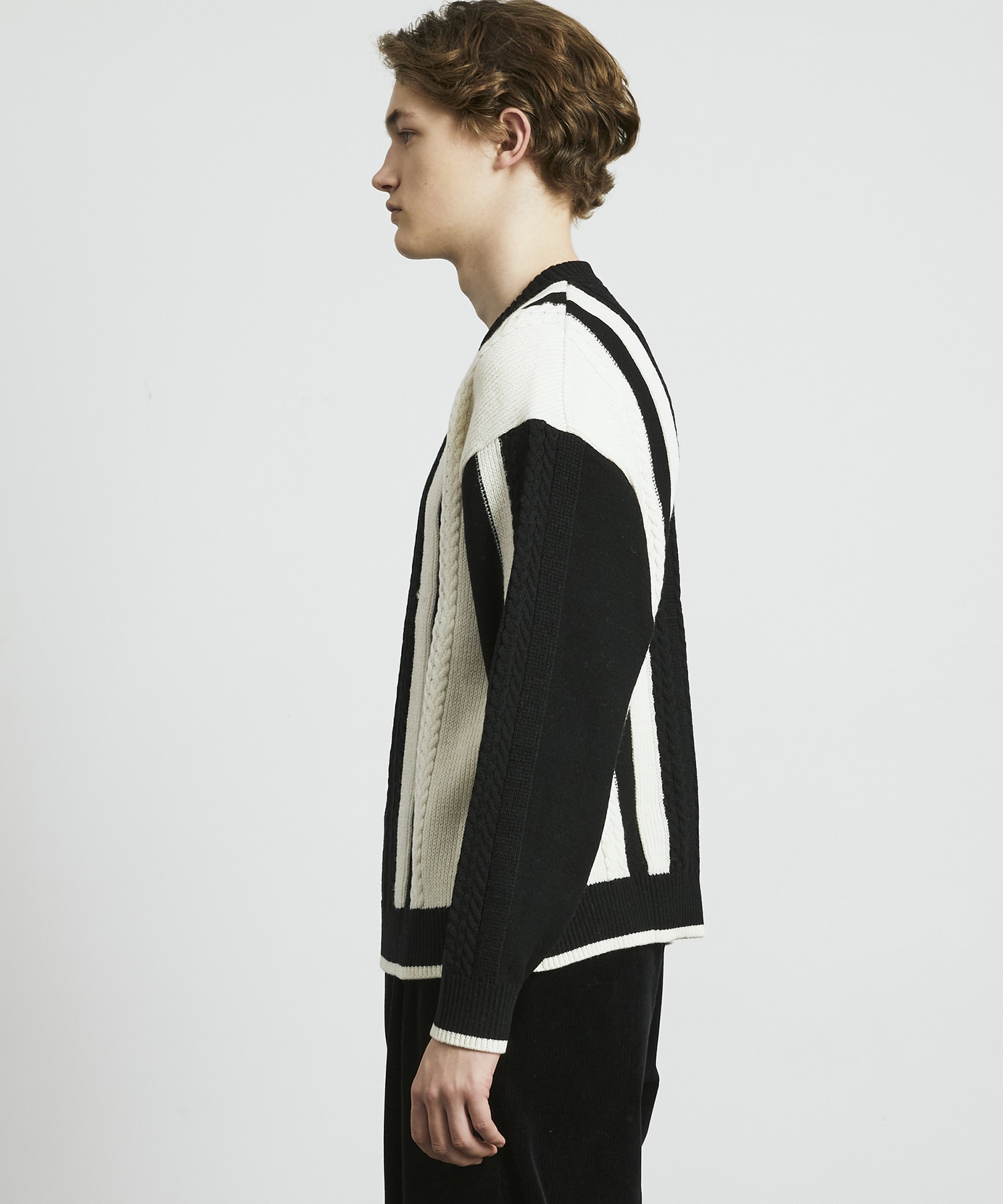 ケーブルインターシャ バイカラーニット