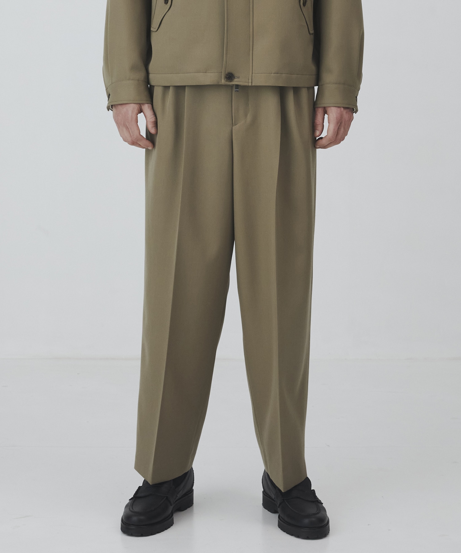 〈2026SS｜数量限定〉MAX GABARDINE 3タックストレートパンツ