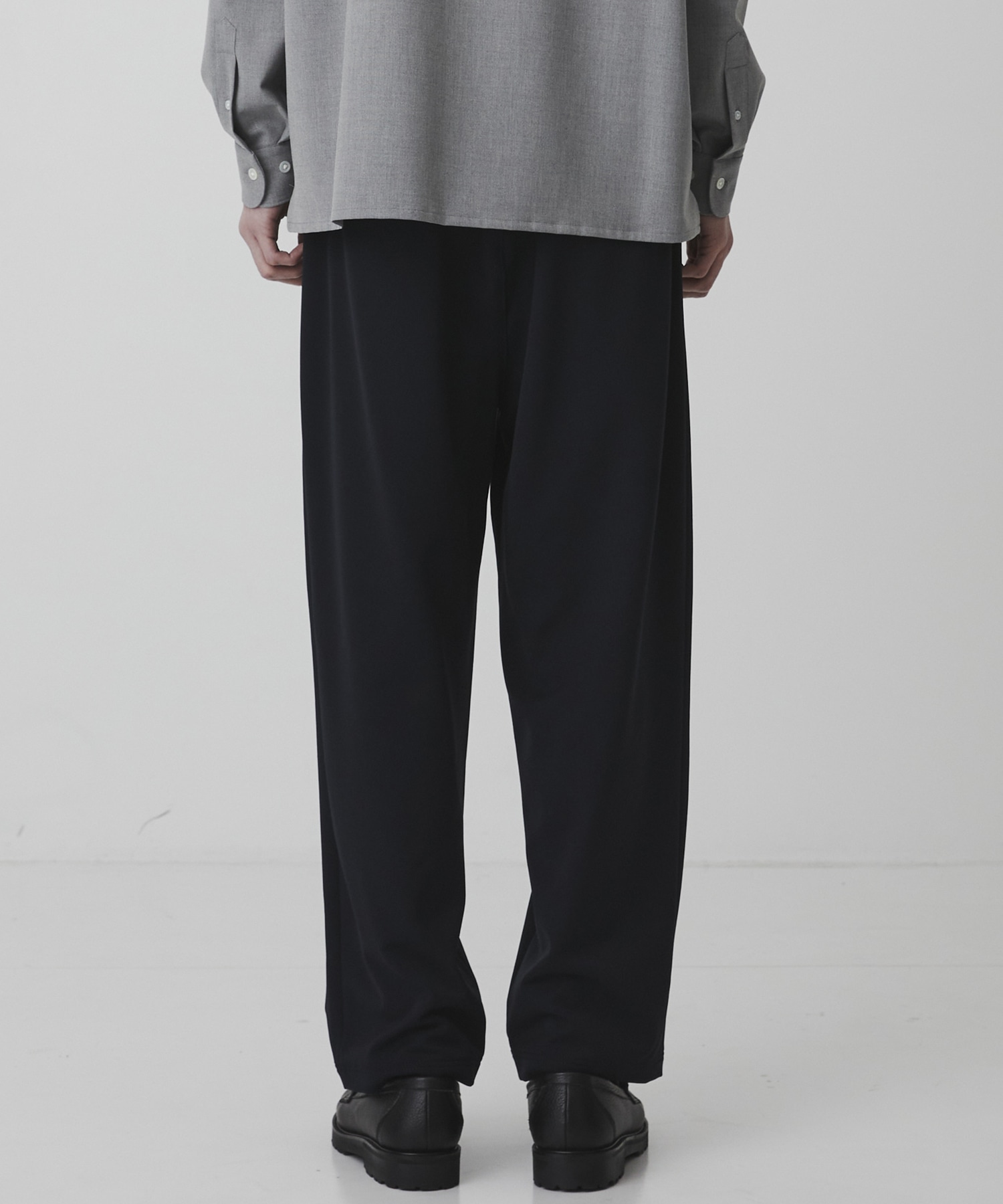 アウトラスト ストレートイージーパンツ