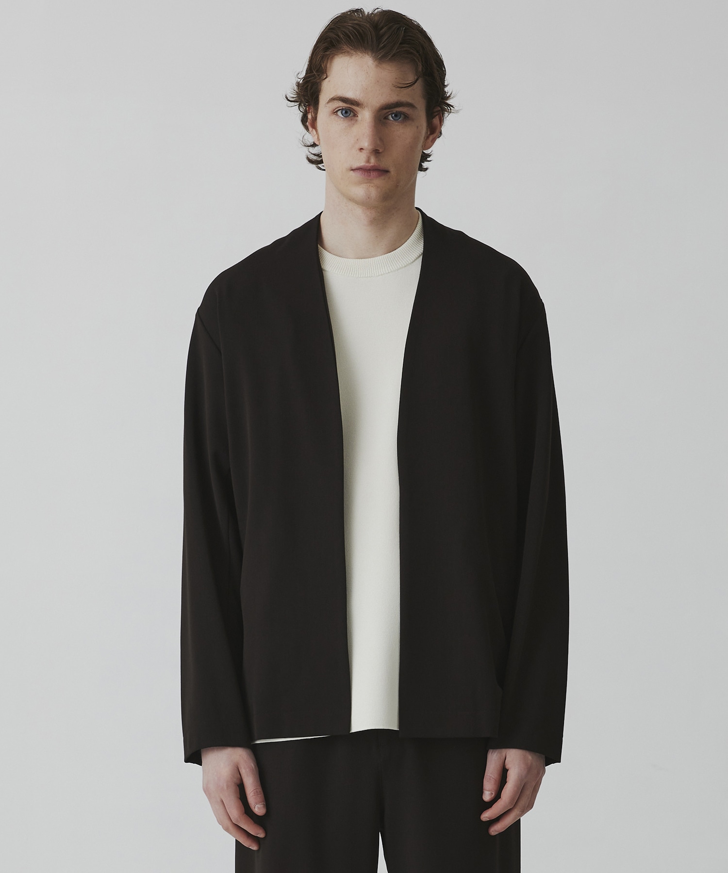 アウトラスト カーディガン