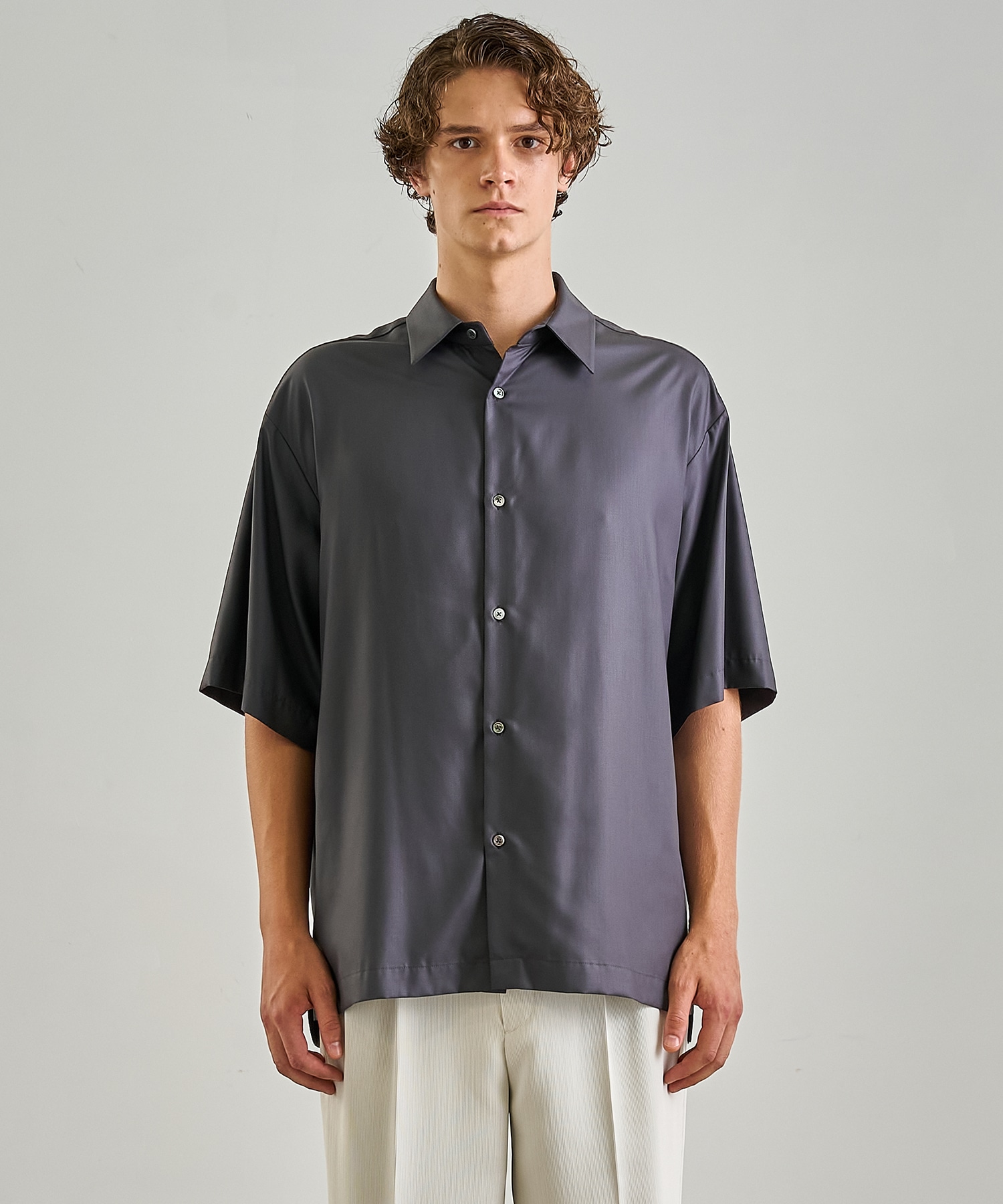 〈一部店舗限定〉DRY RAYON  ショートスリーブシャツ