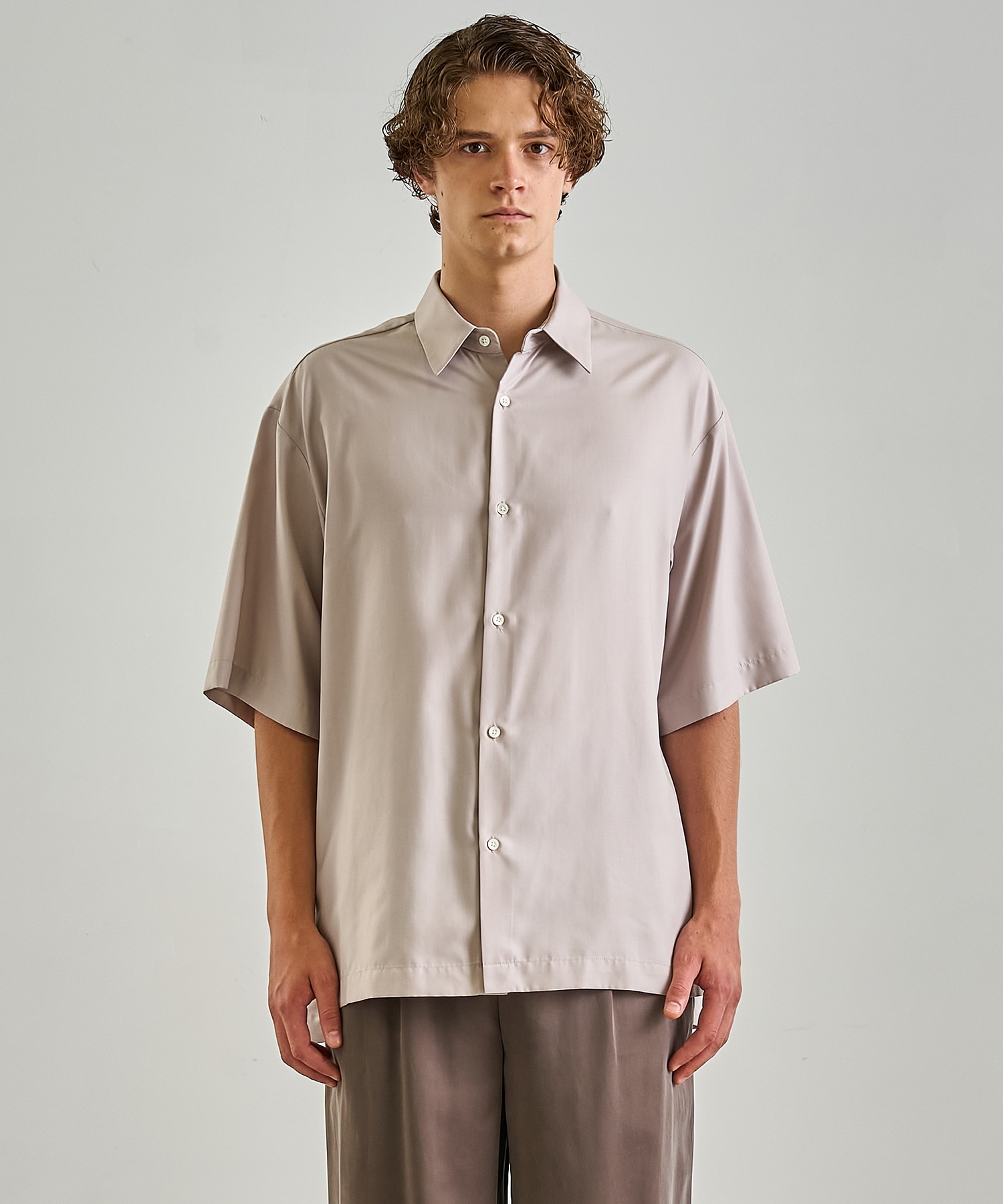 〈一部店舗限定〉DRY RAYON  ショートスリーブシャツ