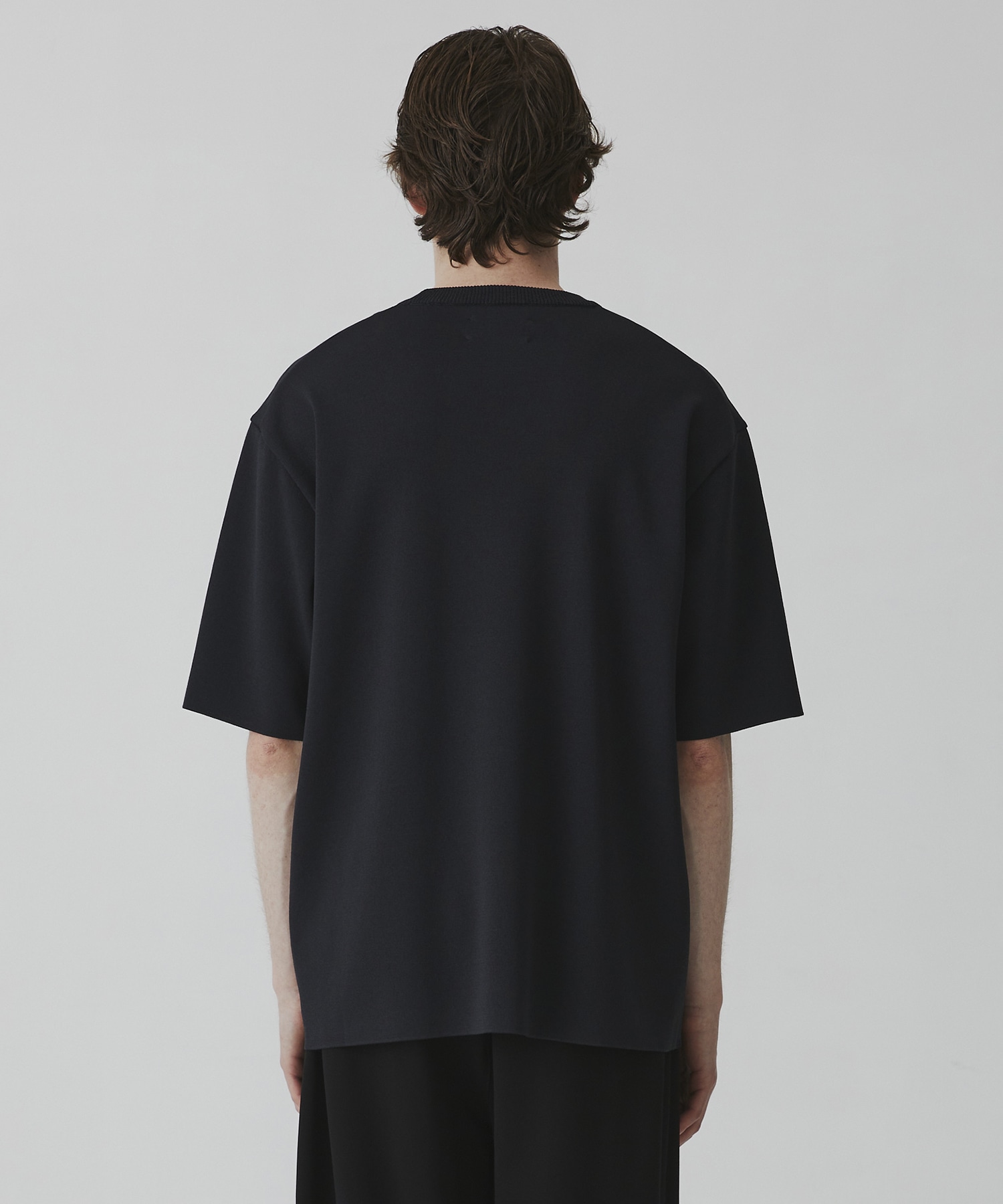 〈WEB限定｜先行予約〉18G サーブルストレッチクルーネックニットTEE