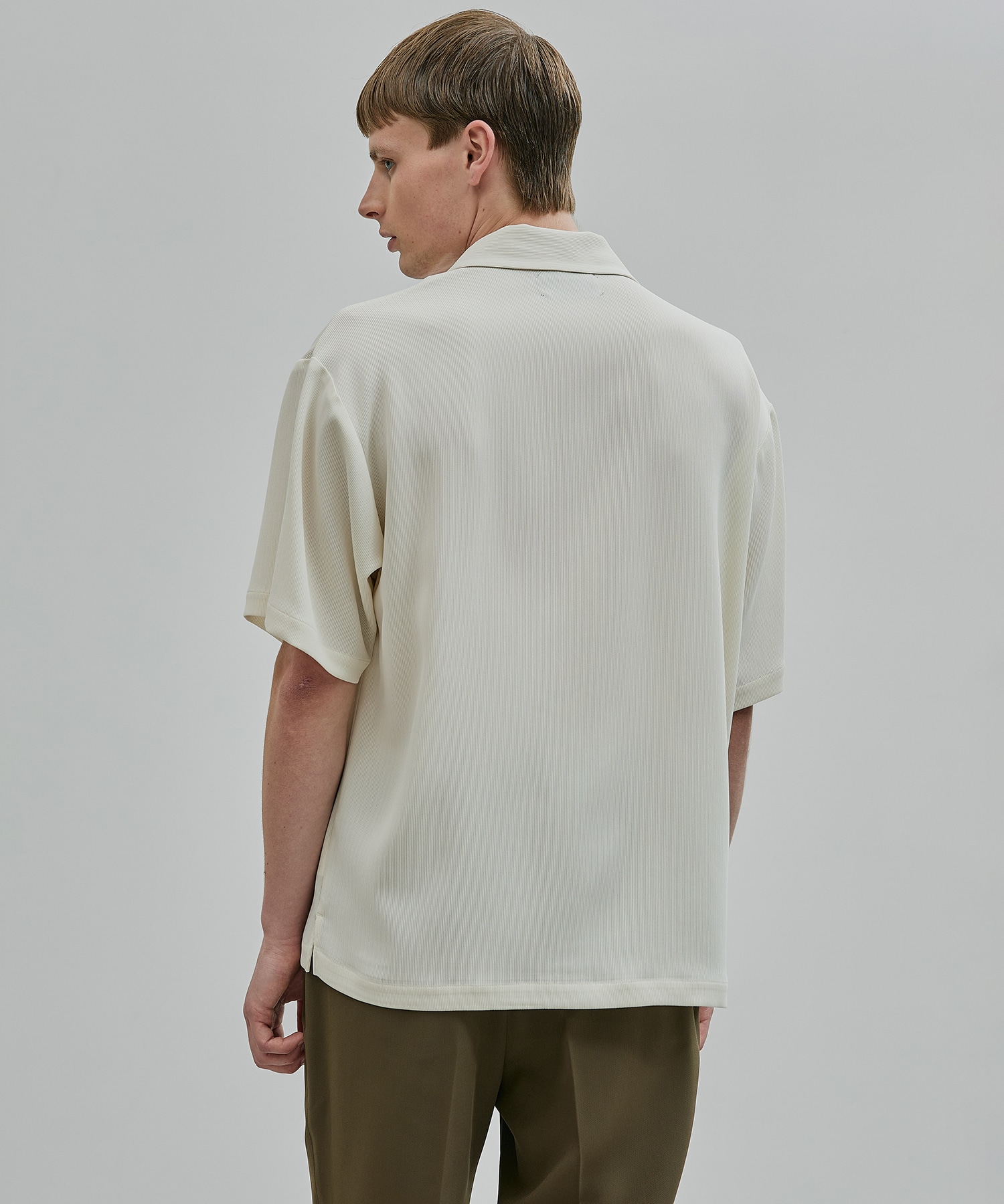 COLD DRY PLEATS オープンカラーシャツ