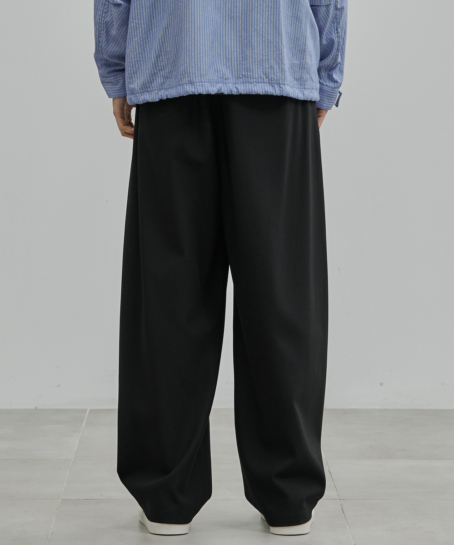 ハイツイスト バレルチノパンツ