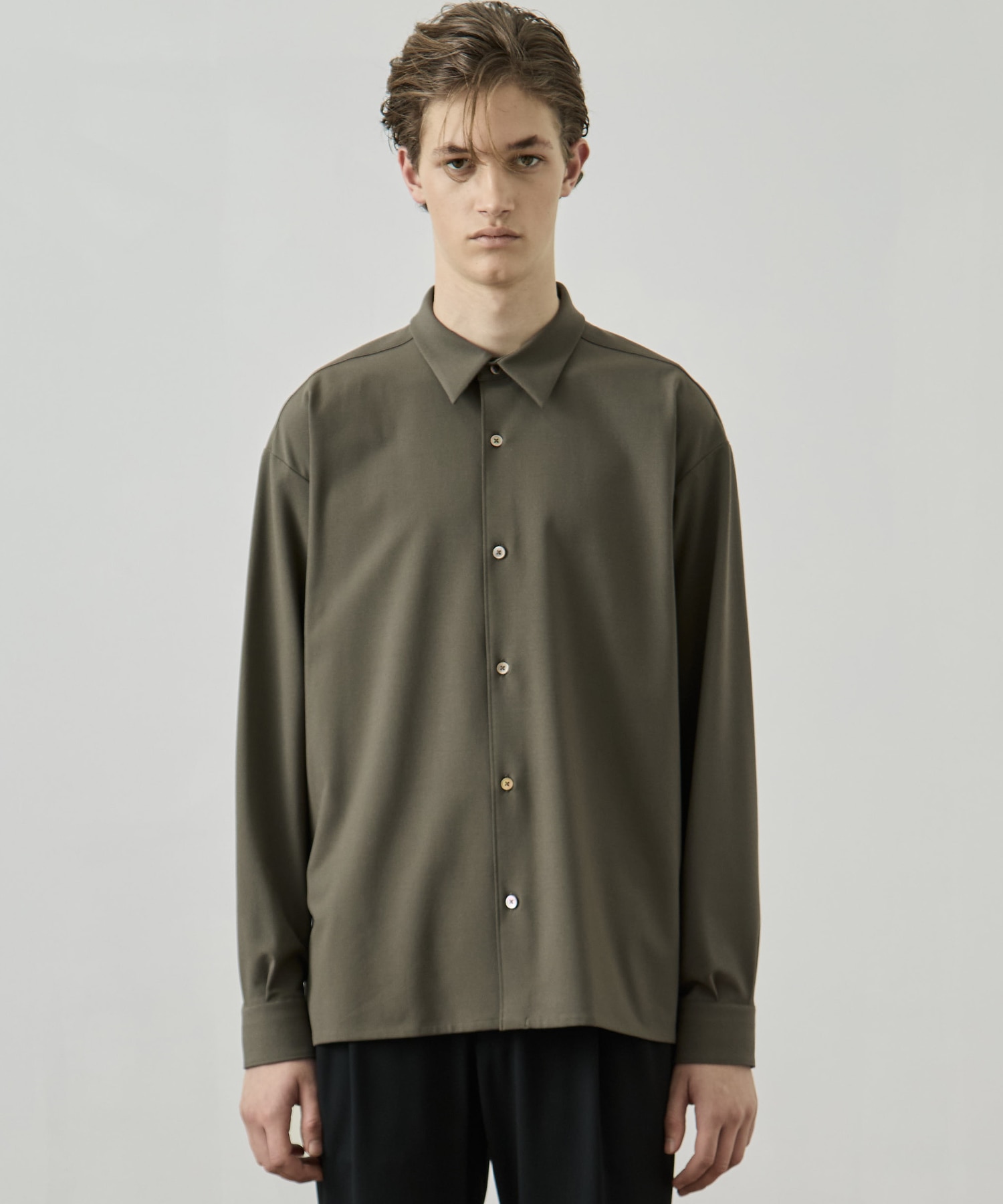 〈新色〉アウトラストロングスリーブシャツ