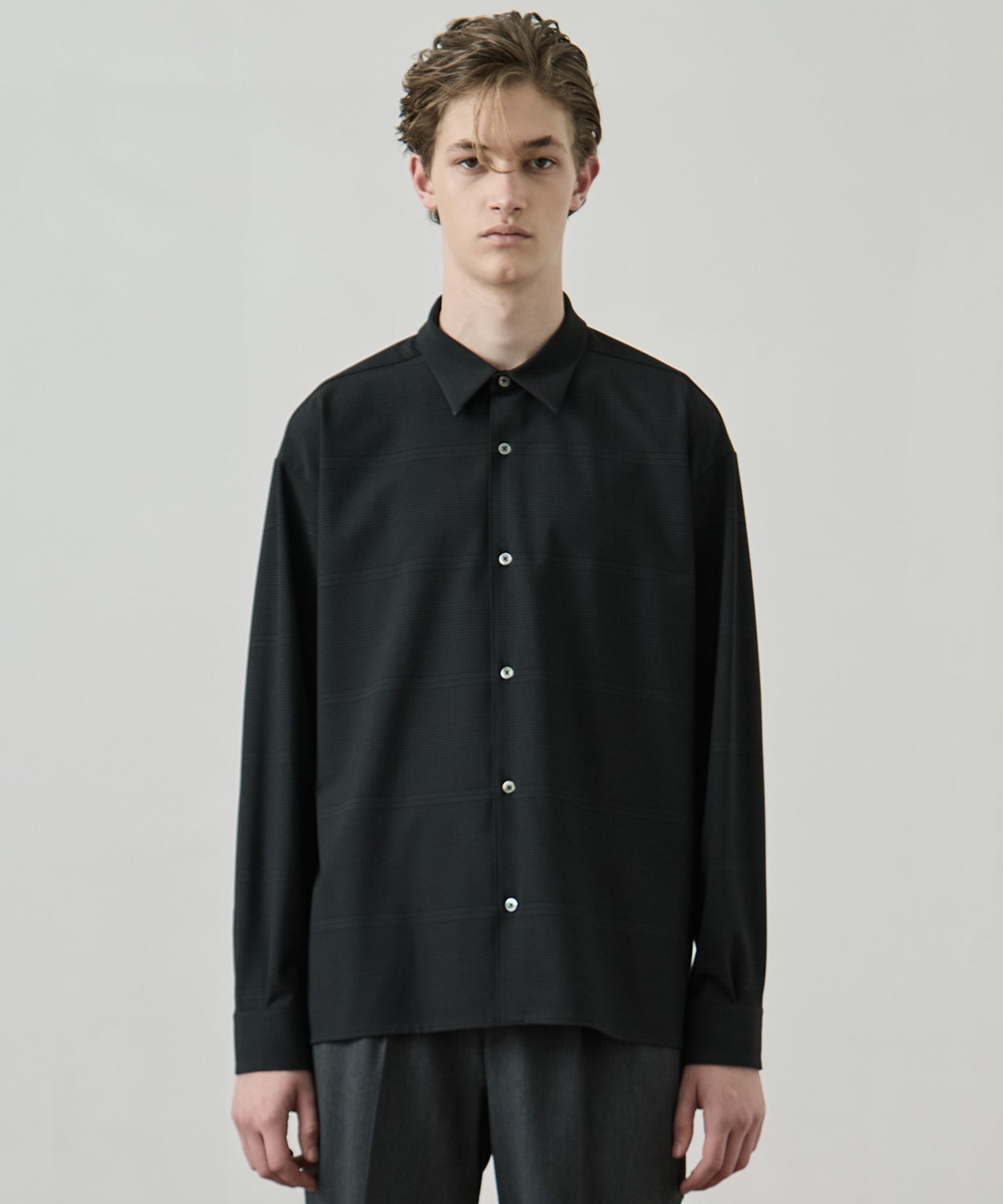 〈新色〉アウトラストロングスリーブシャツ