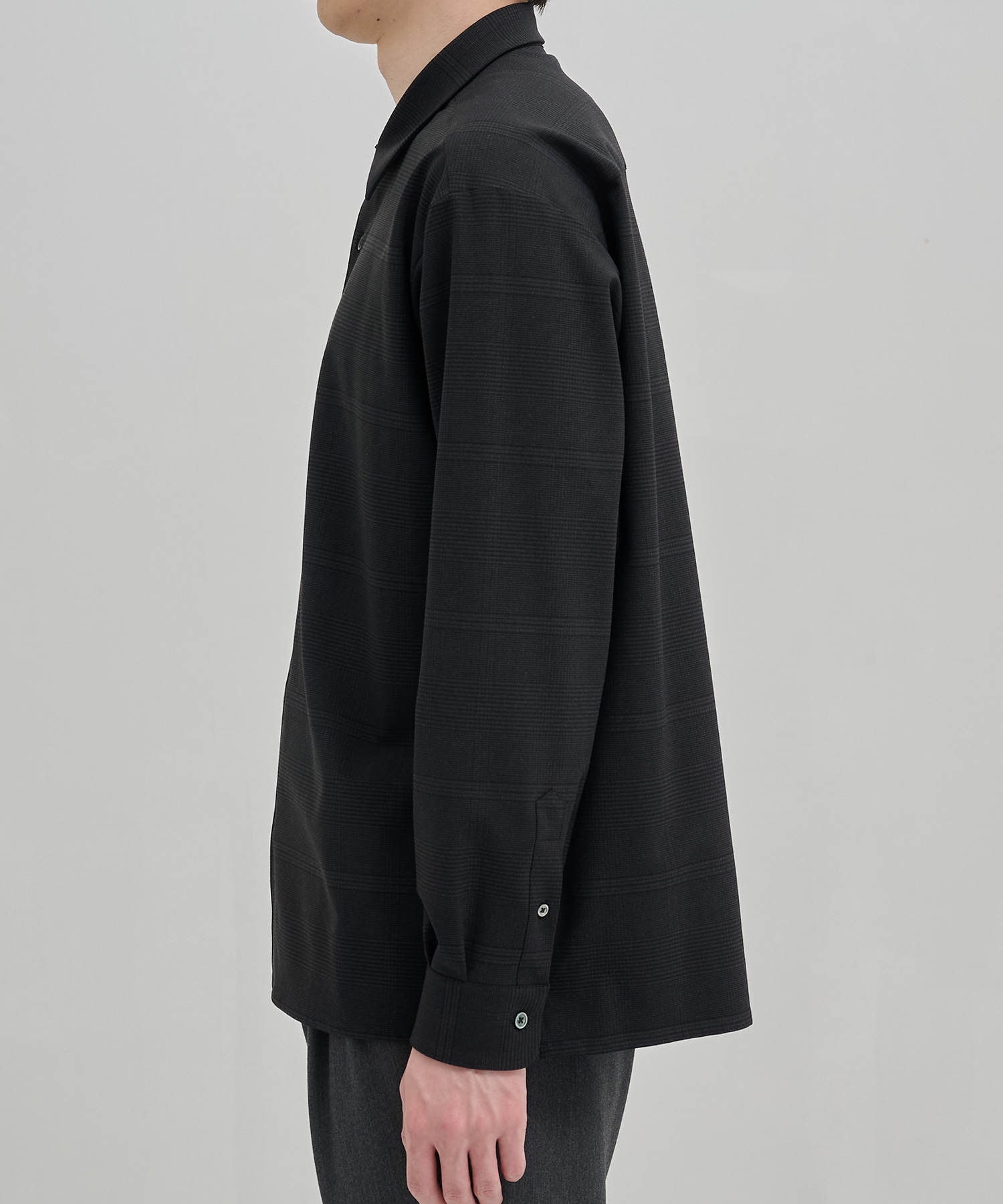 アウトラストロングスリーブシャツ