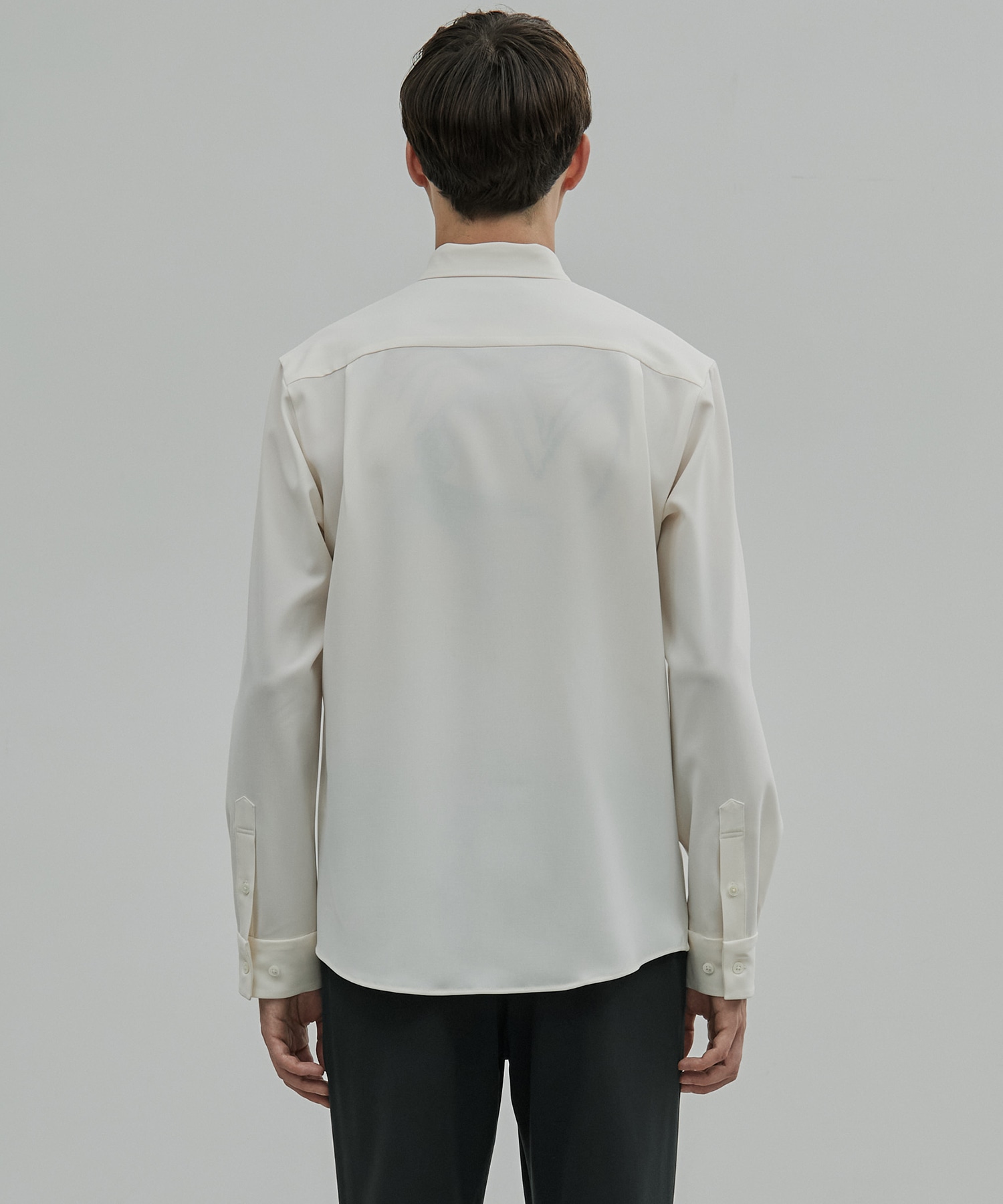 〈新発売〉Dry Twist レギュラーカラーシャツ