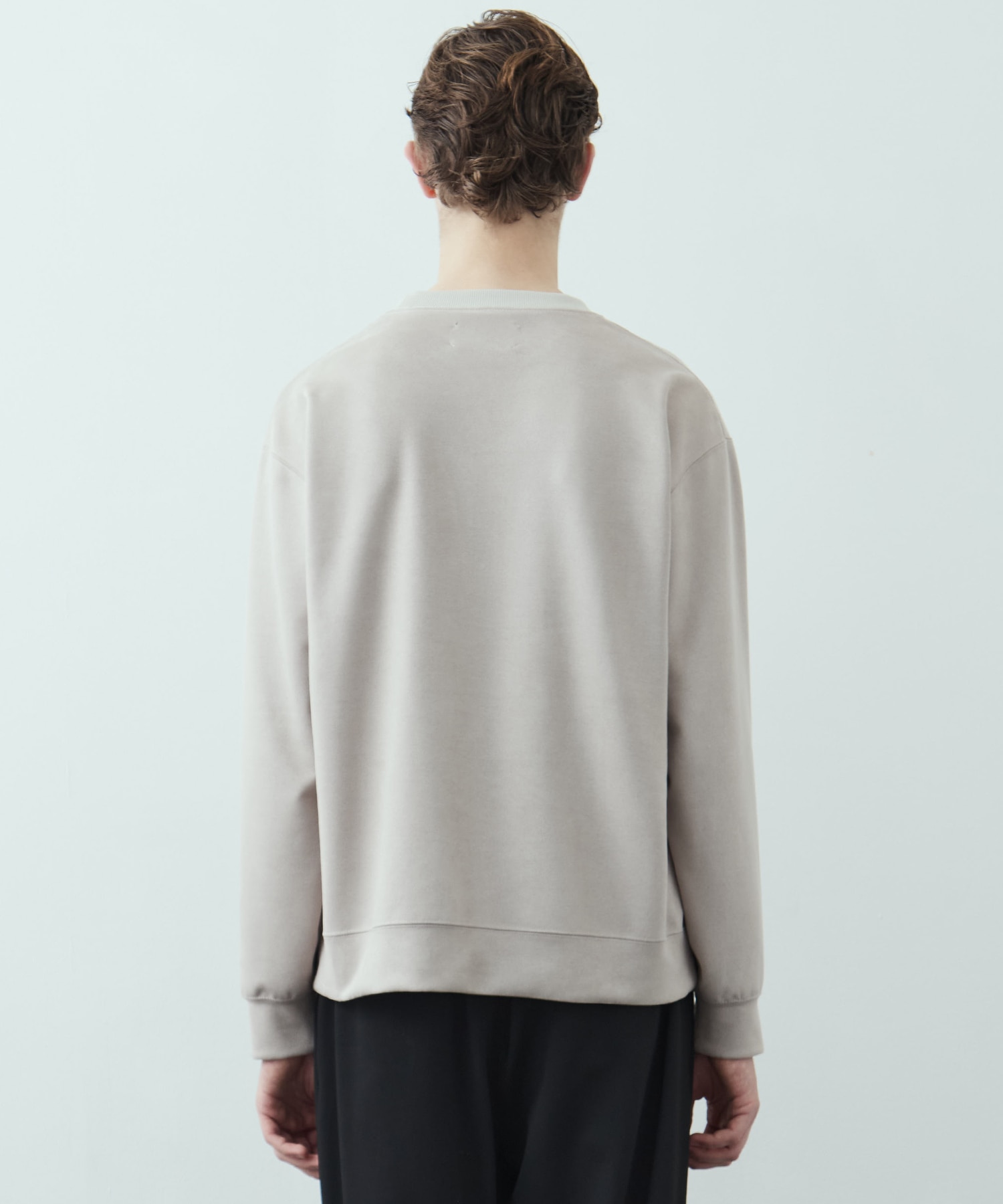 〈残りわずか〉MICRO SUEDE クルーネックプルオーバー