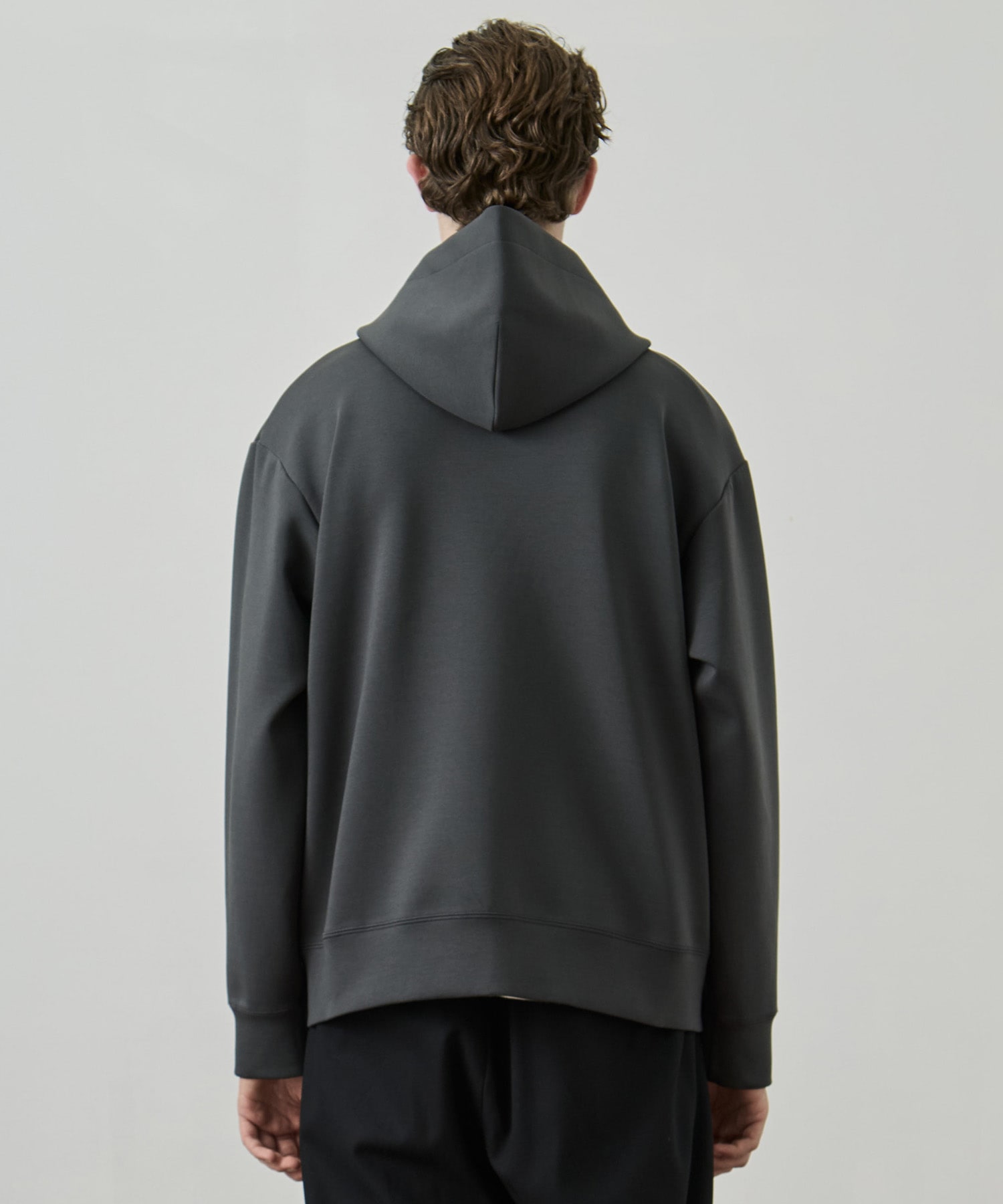 COMPACT AIR ダンボールZIPパーカー